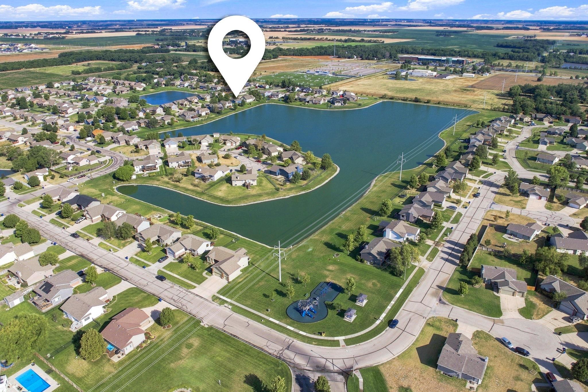 1910 N Bellick St, Wichita, KS 67235
