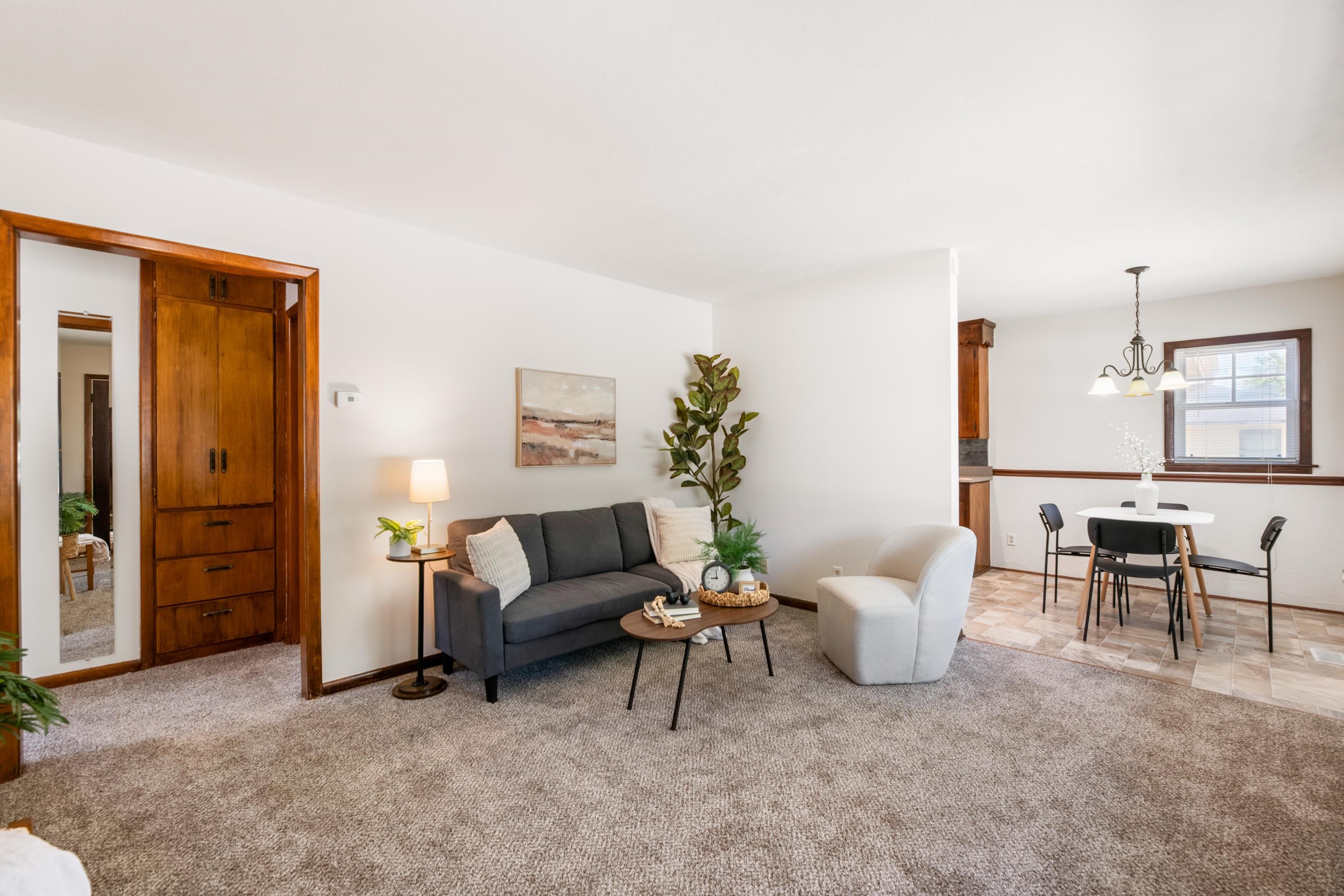 1011 W Lockwood St, Wichita, KS 67217