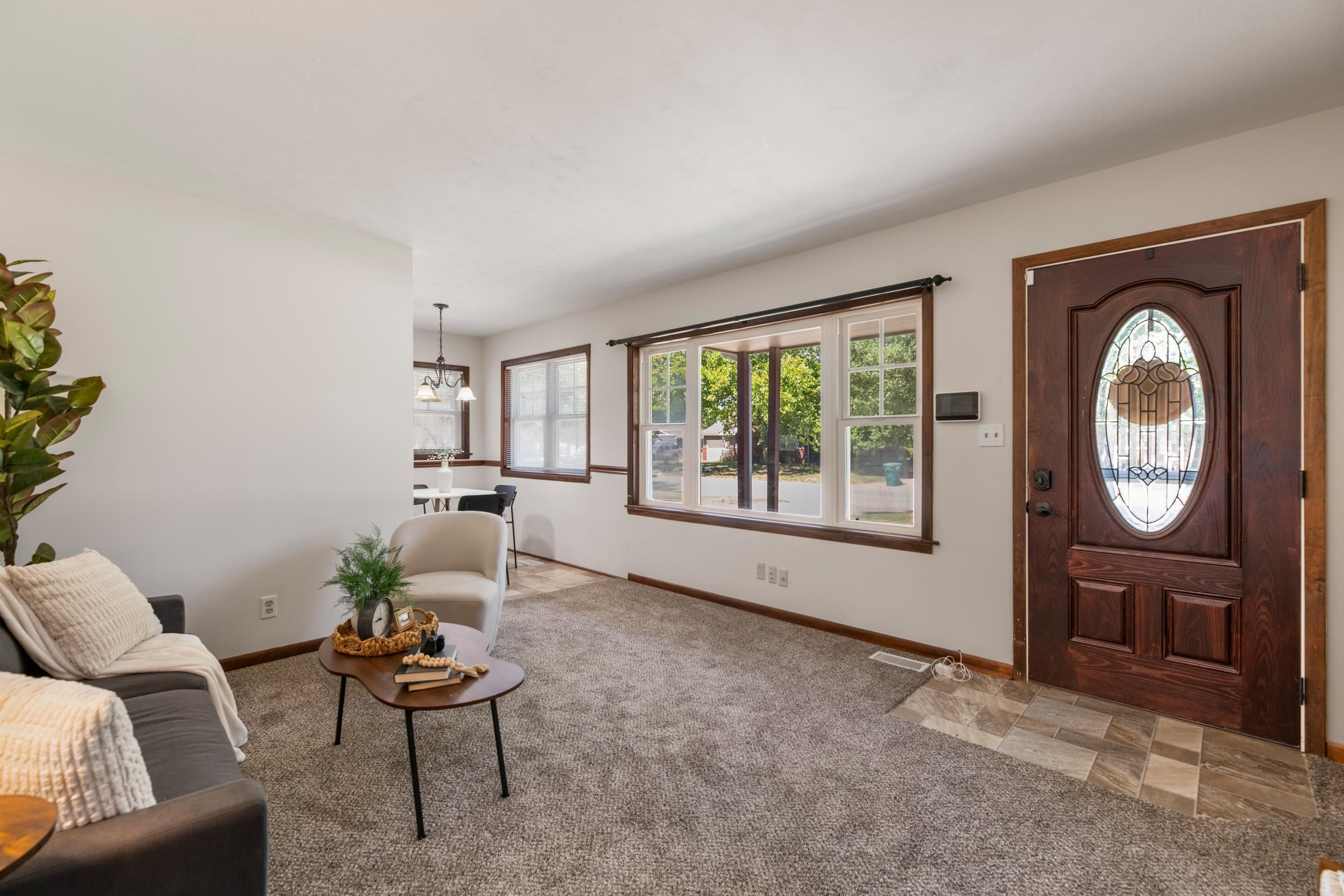 1011 W Lockwood St, Wichita, KS 67217