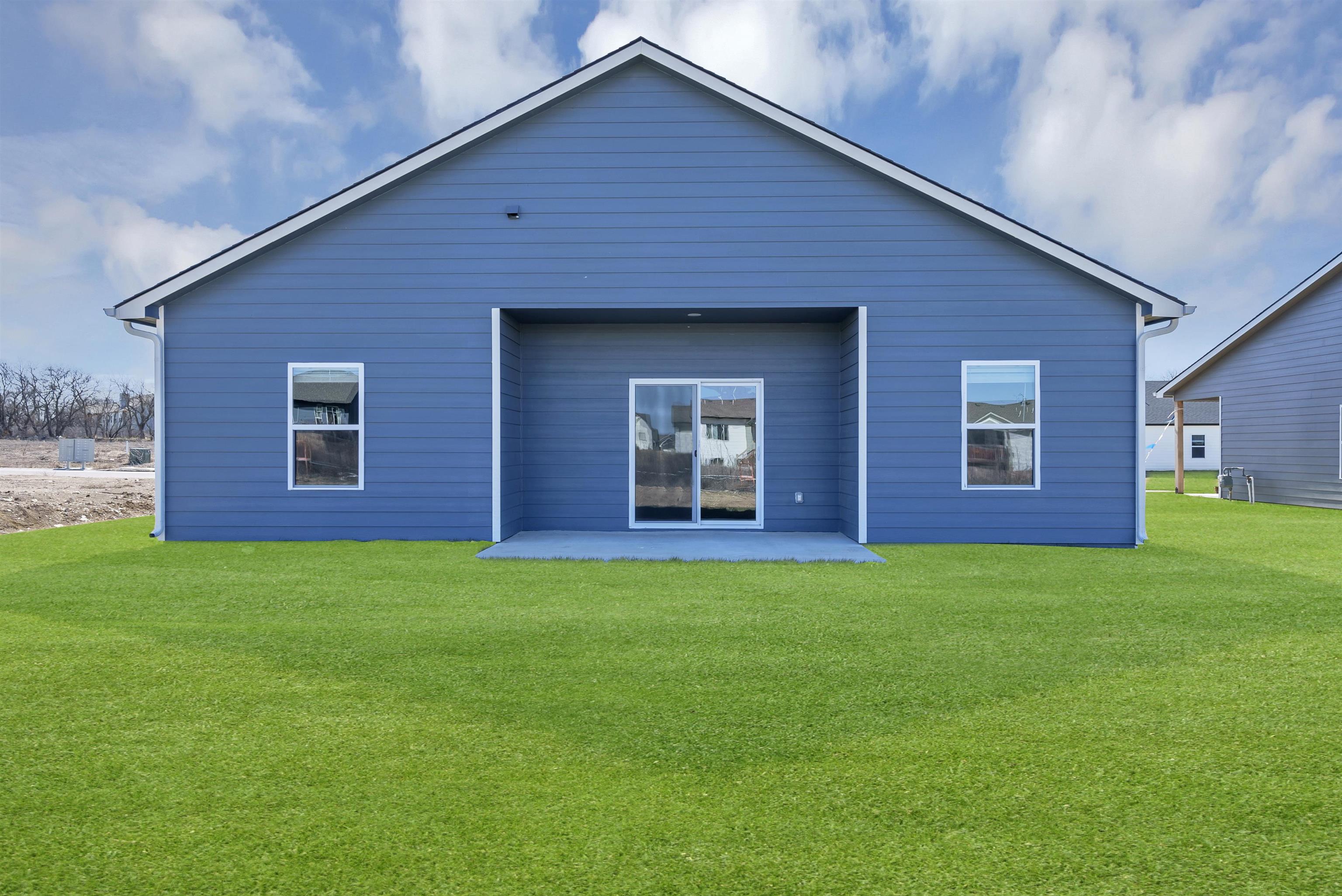 9407 E Hurst St, Wichita, KS 67210