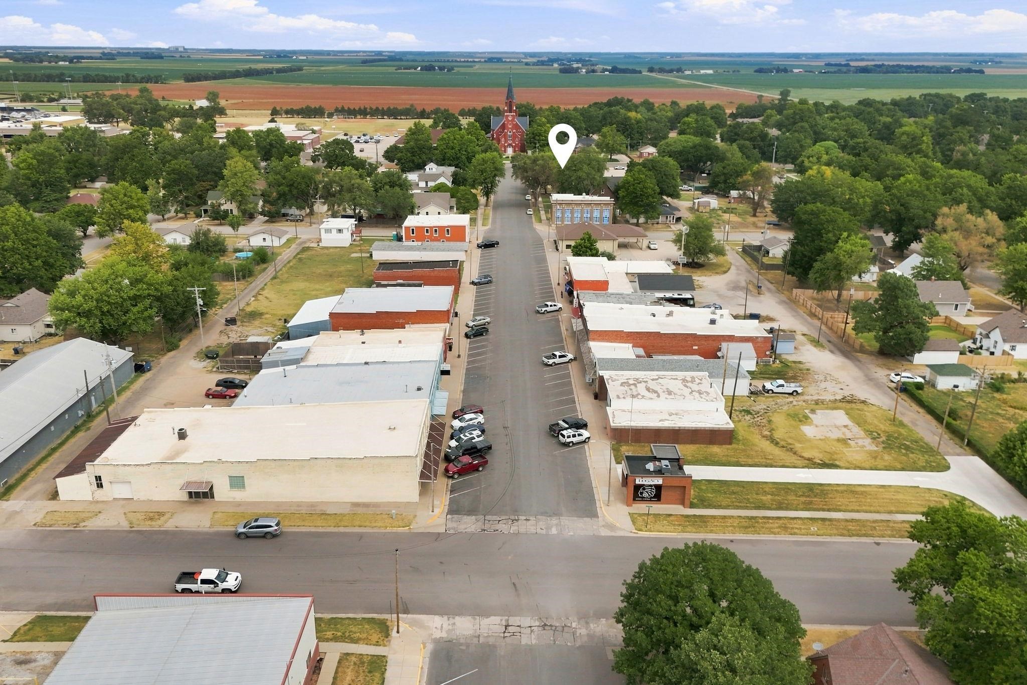 428 N Main St, Andale, KS 67001