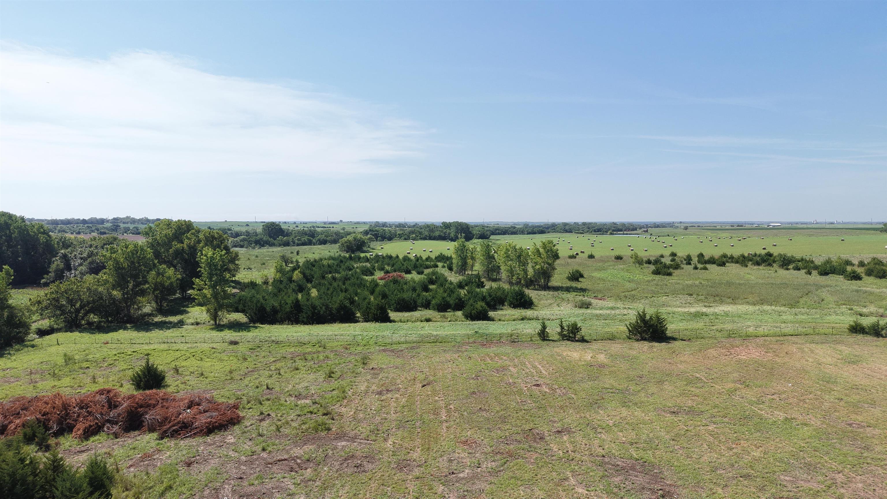 00000 2600 Ave, Abilene, KS 67410