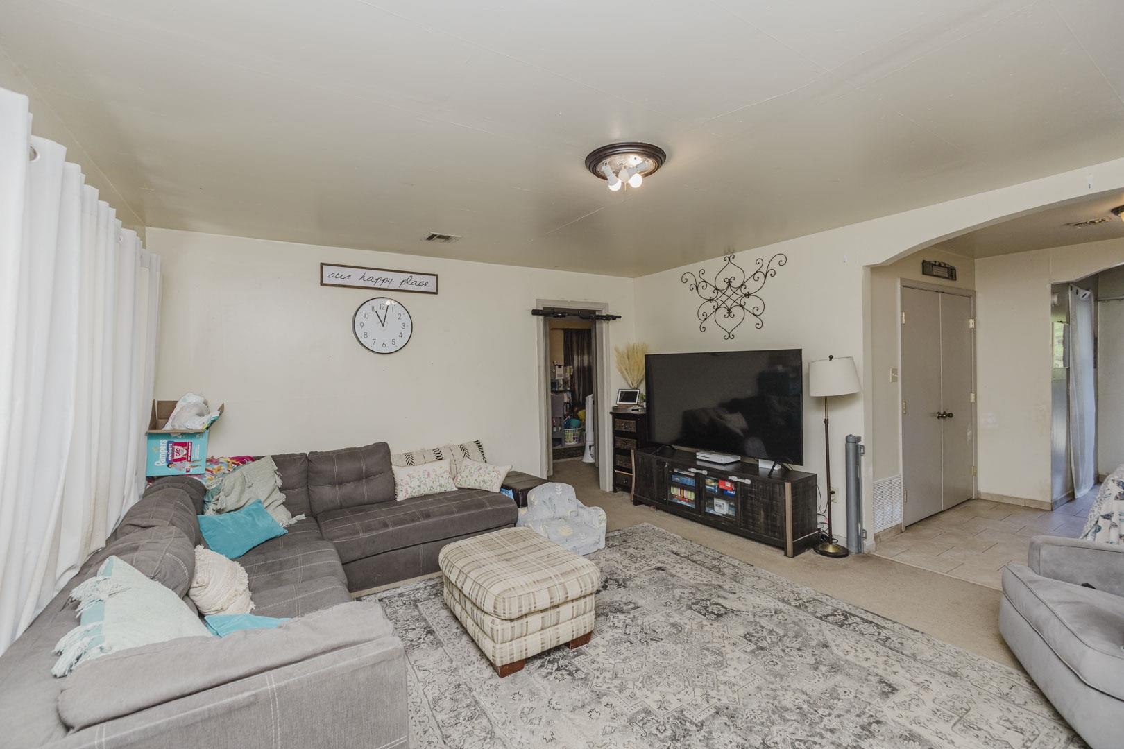 4120 E Clark St, Wichita, KS 67218
