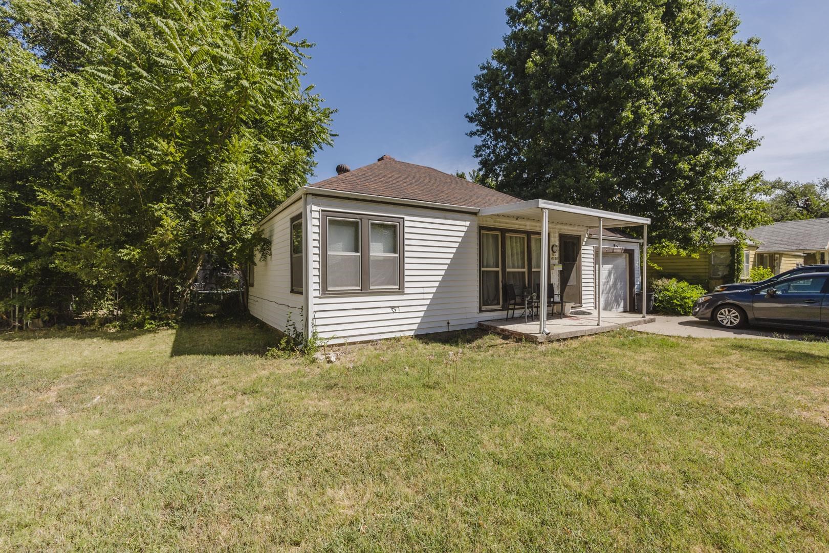 4120 E Clark St, Wichita, KS 67218
