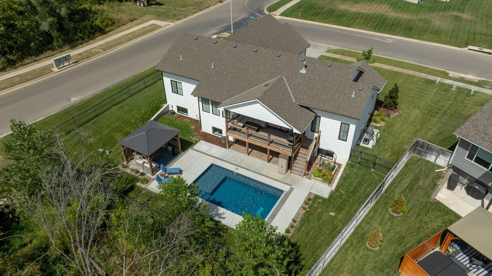 703 S Glen Wood, Wichita, KS 67230