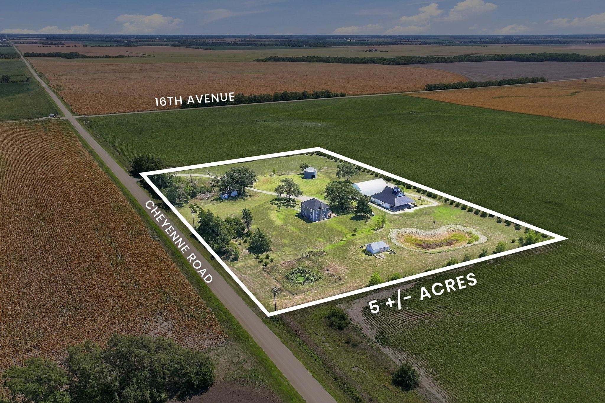 1581 Cheyenne Rd, Moundridge, KS 67107