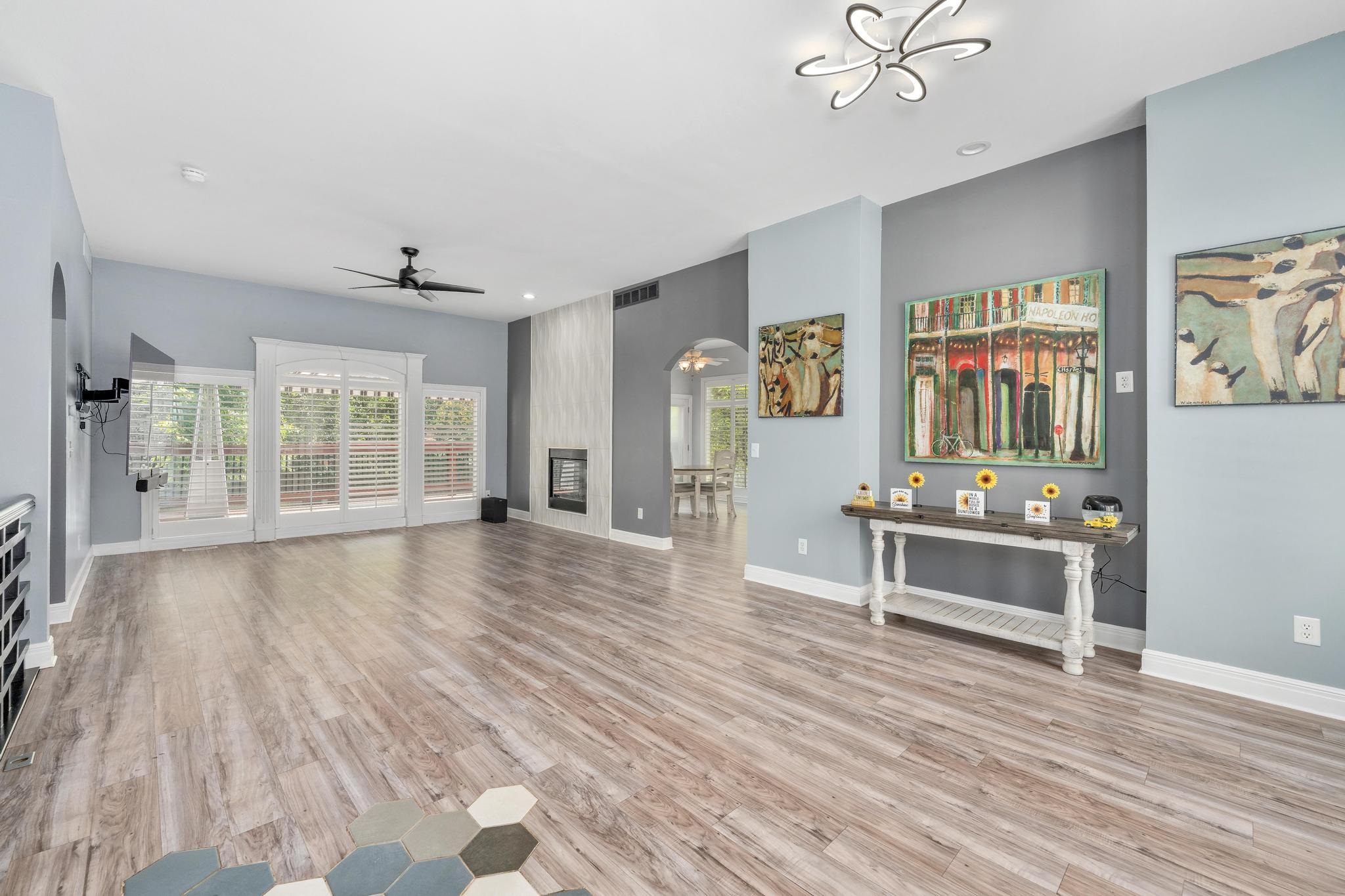 1272 N Hickory Creek Ct, Wichita, KS 67235