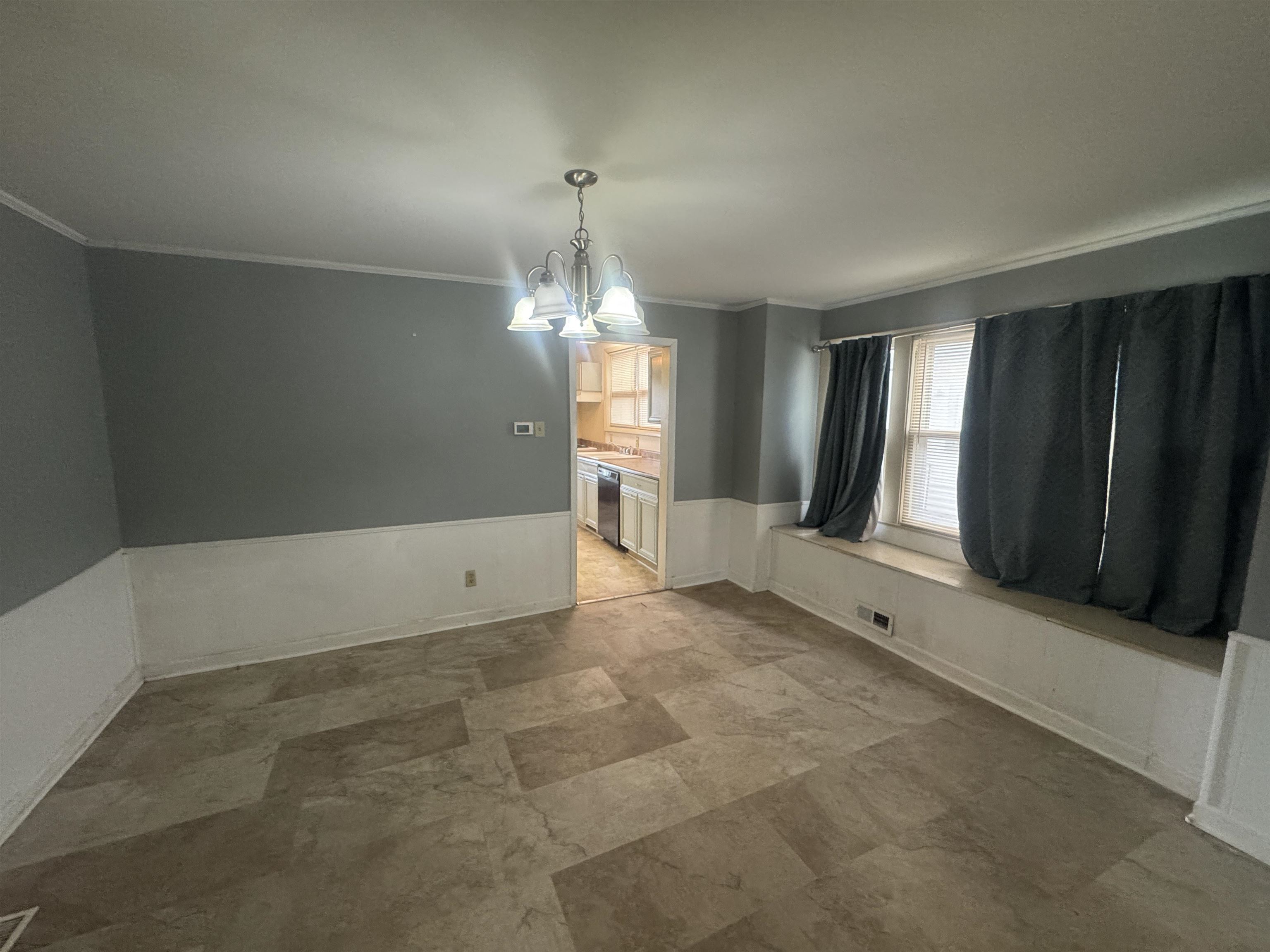 710 E 9th, Winfield, KS 67156