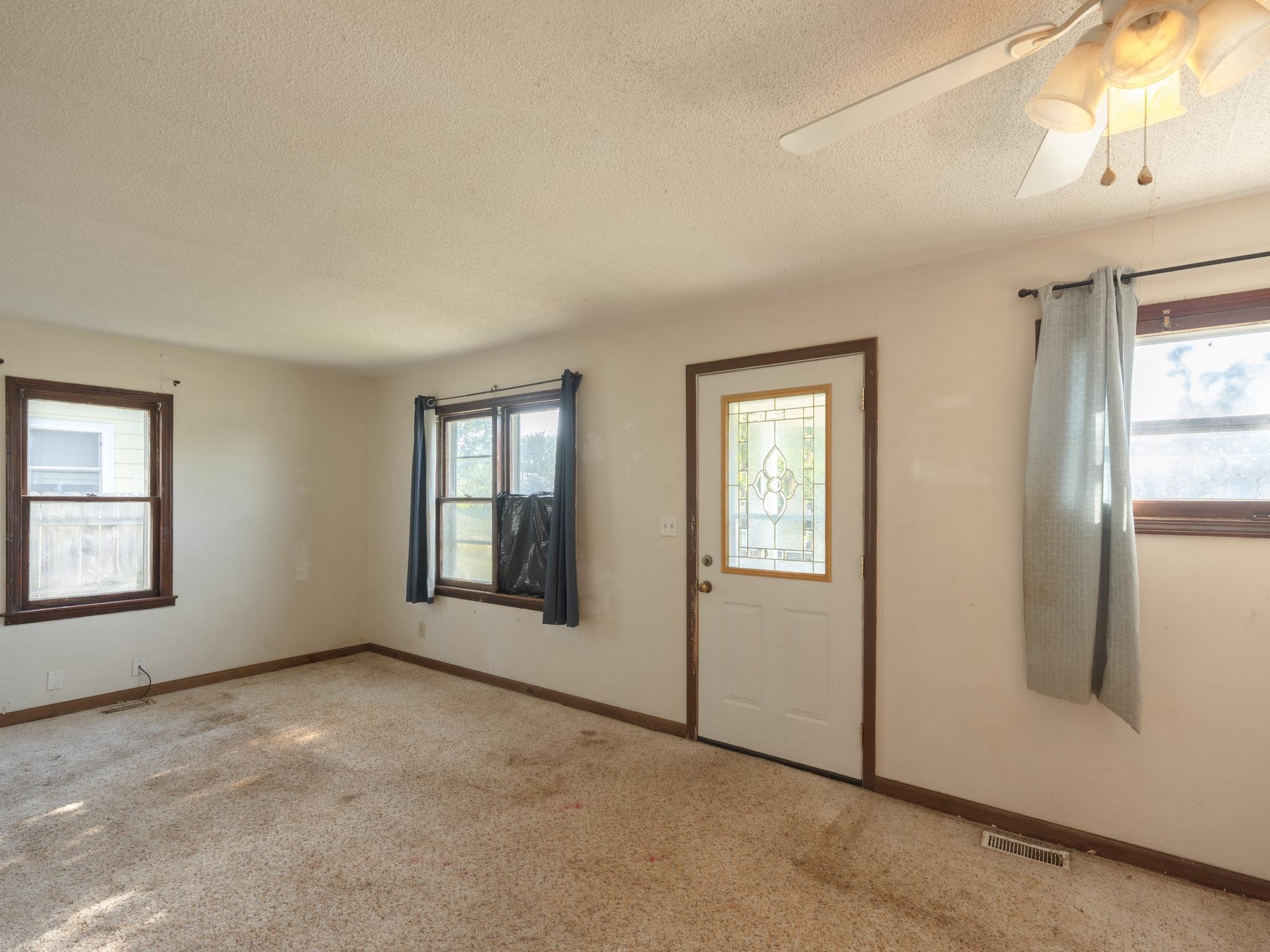 411 S Connecticut Ave, Salina, KS 67401