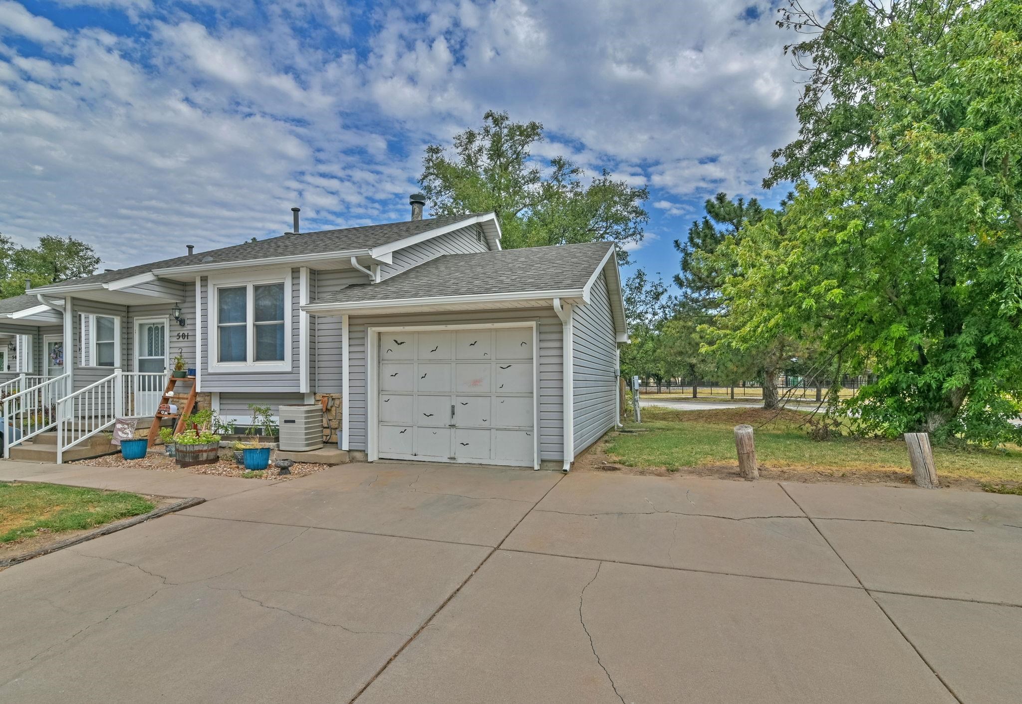 4115 W Zoo Blvd #501, Wichita, KS 67212