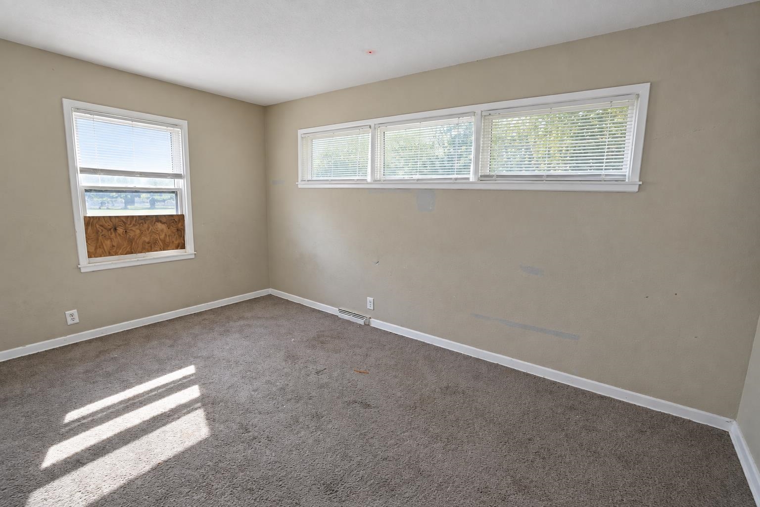 1420 E El Monte, Wichita, KS 67216