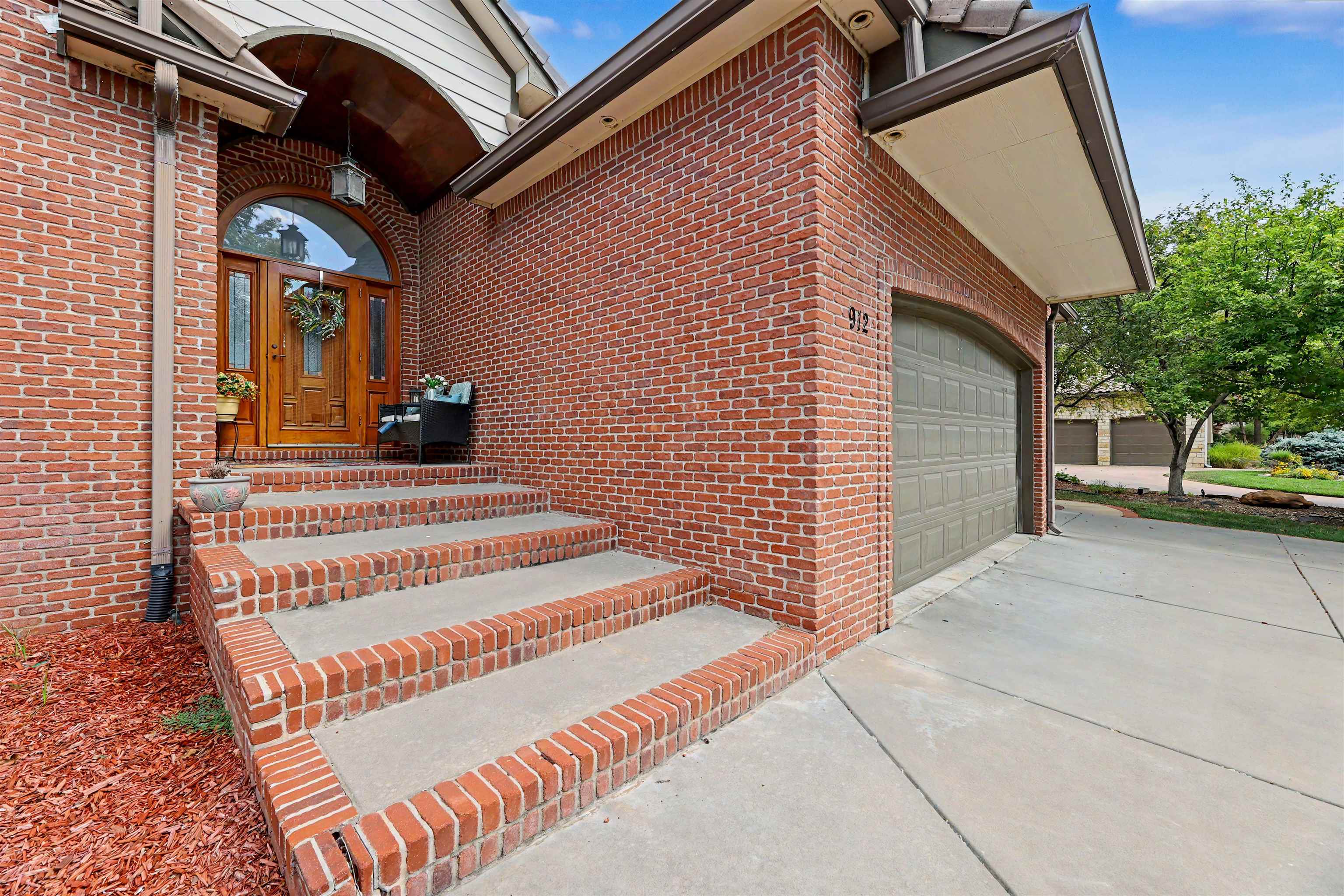 912 Terradyne Cir, Andover, KS 67002