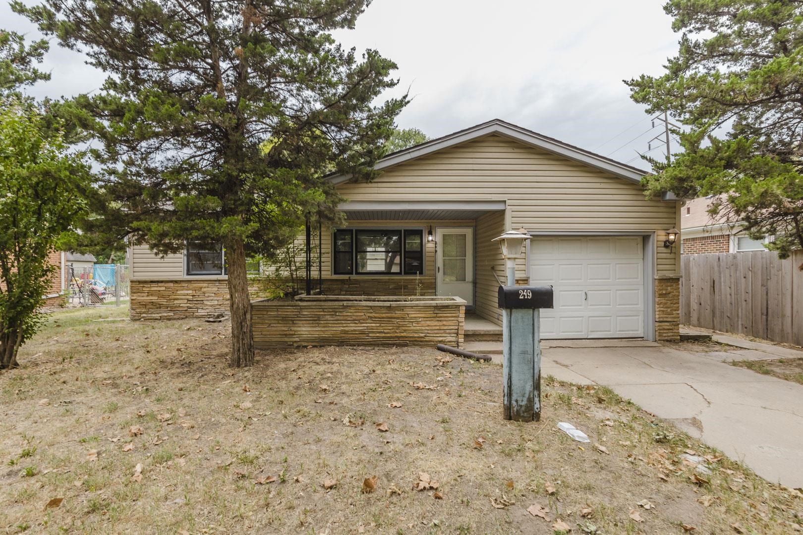 249 N Gow St, Wichita, KS 67203