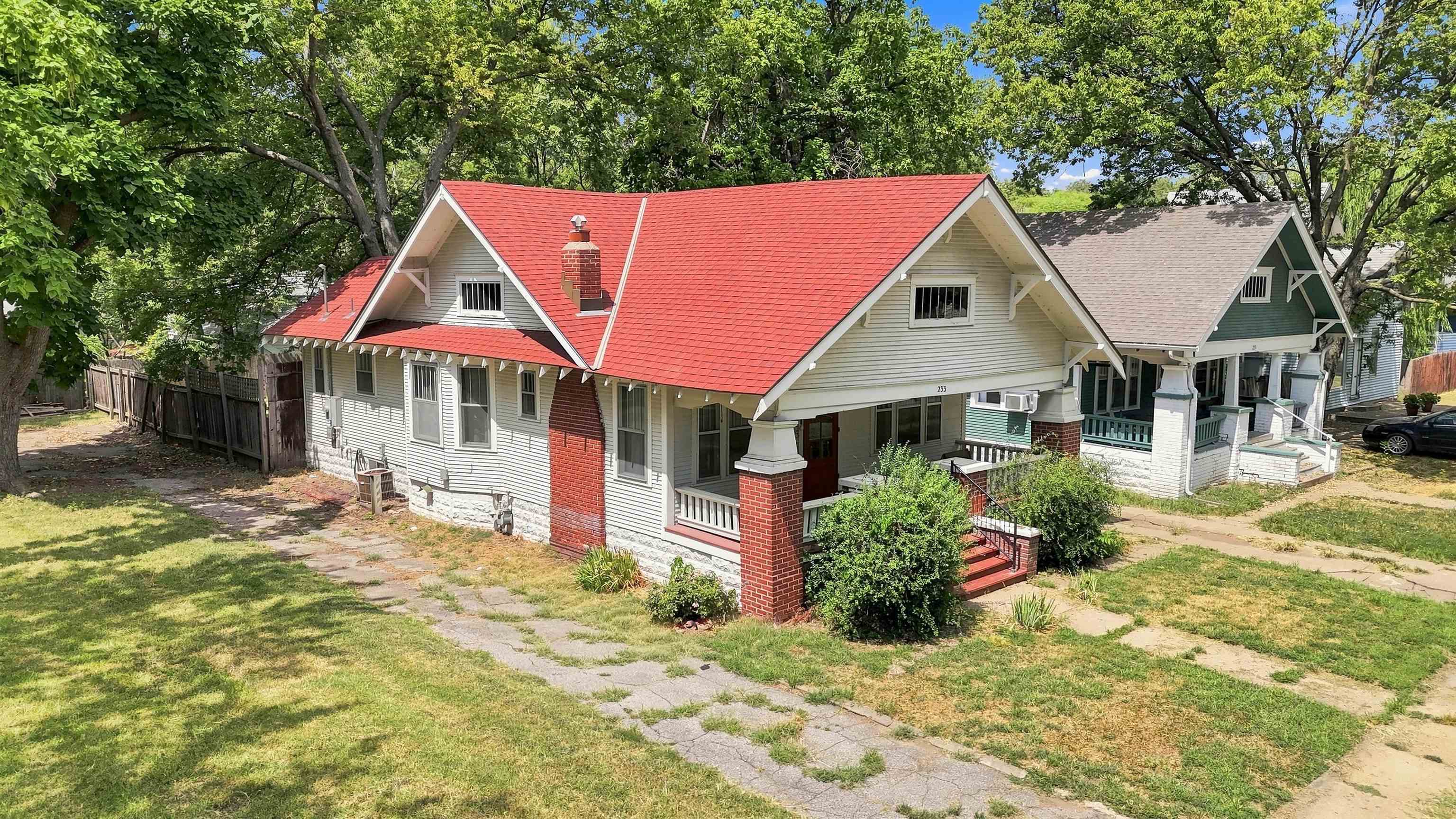 233 N Estelle Ave, Wichita, KS 67214