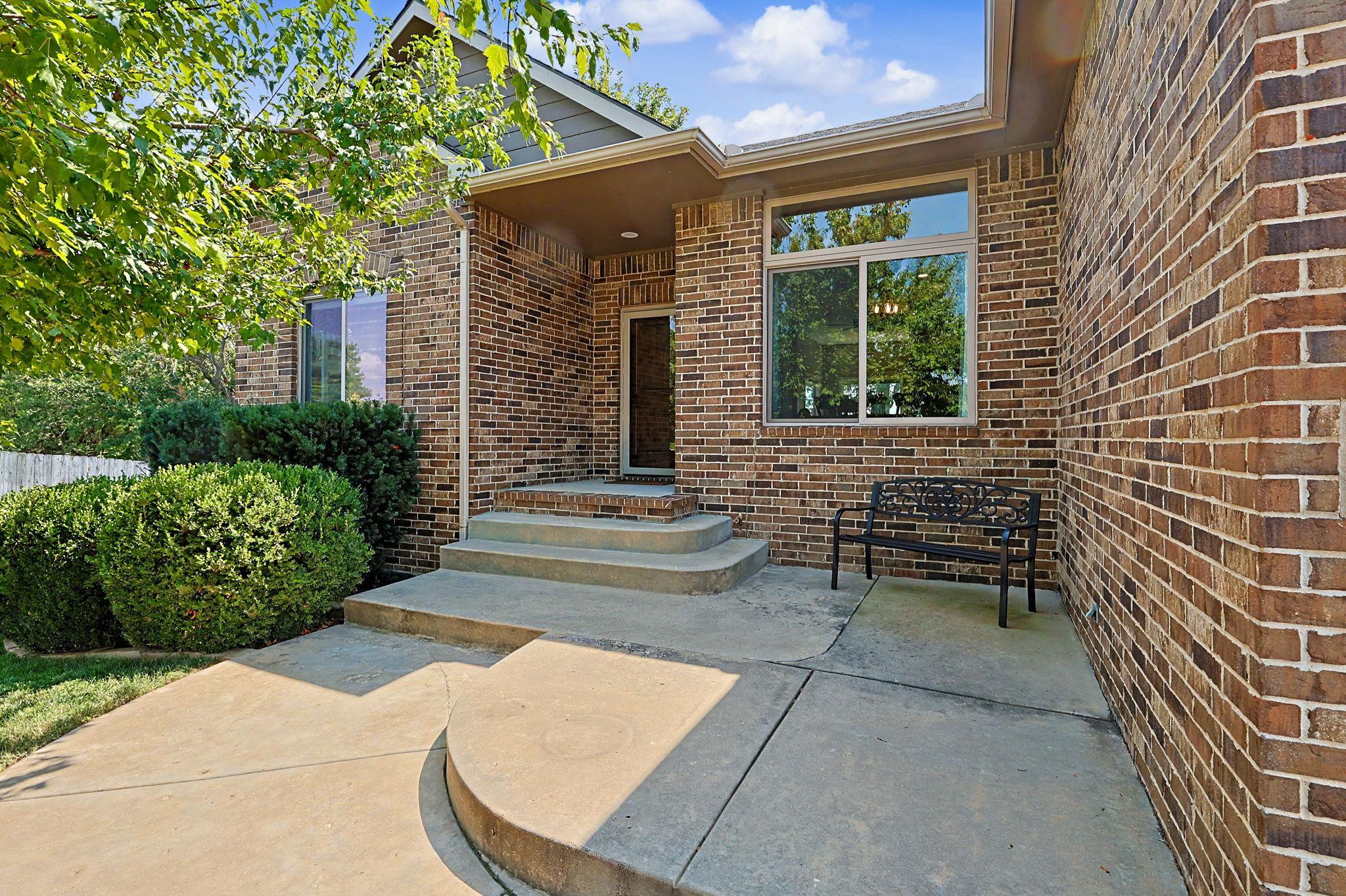 1431 E Summerlyn, Derby, KS 67037