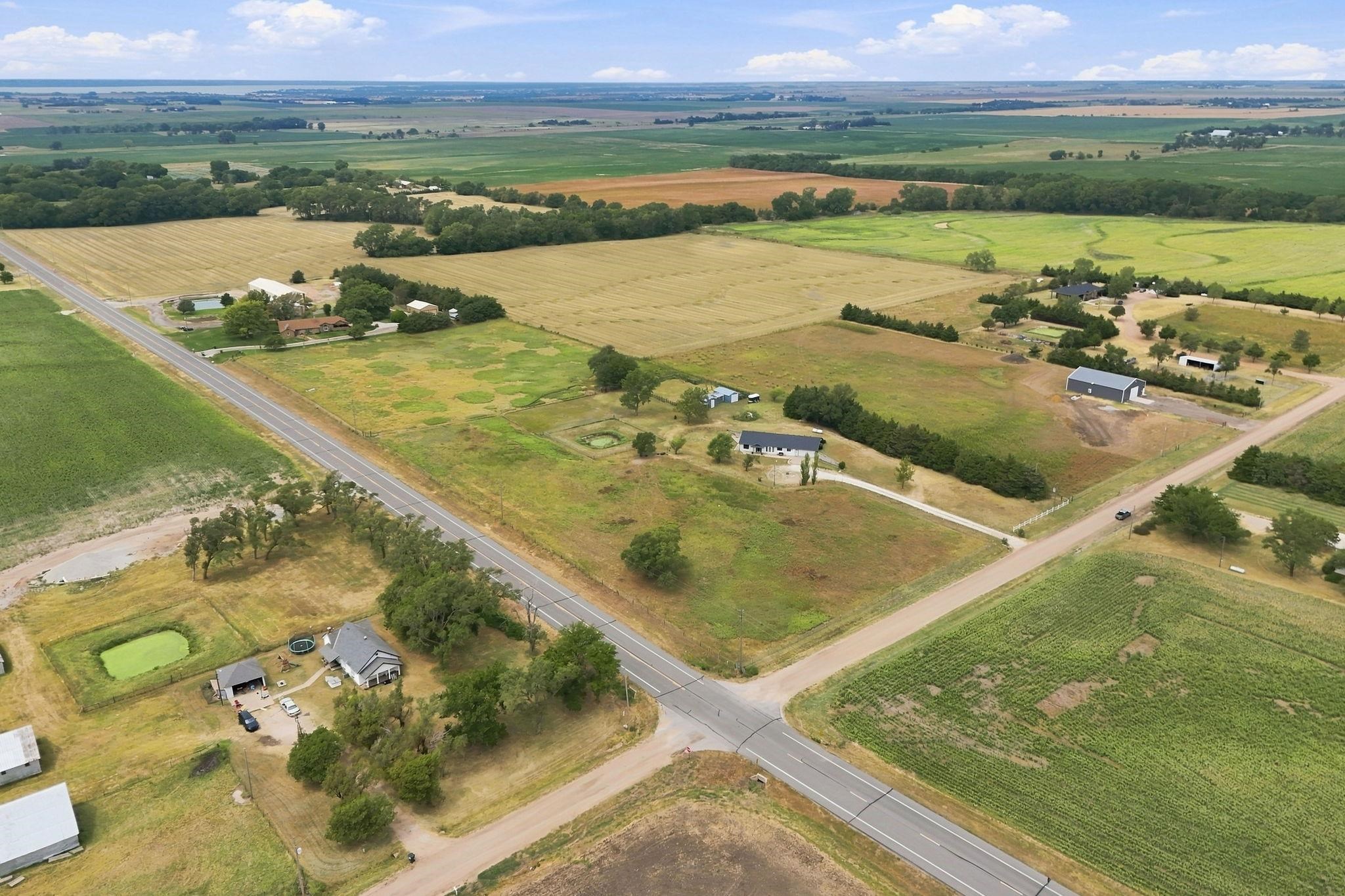 2239 N 311th St W, Garden Plain, KS 67050-9201