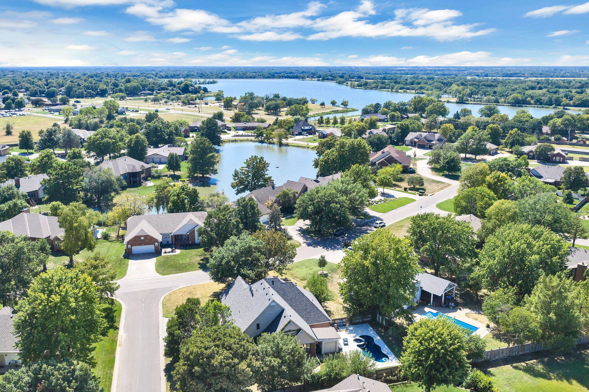 10 E Flanigan Dr, Augusta, KS 67010