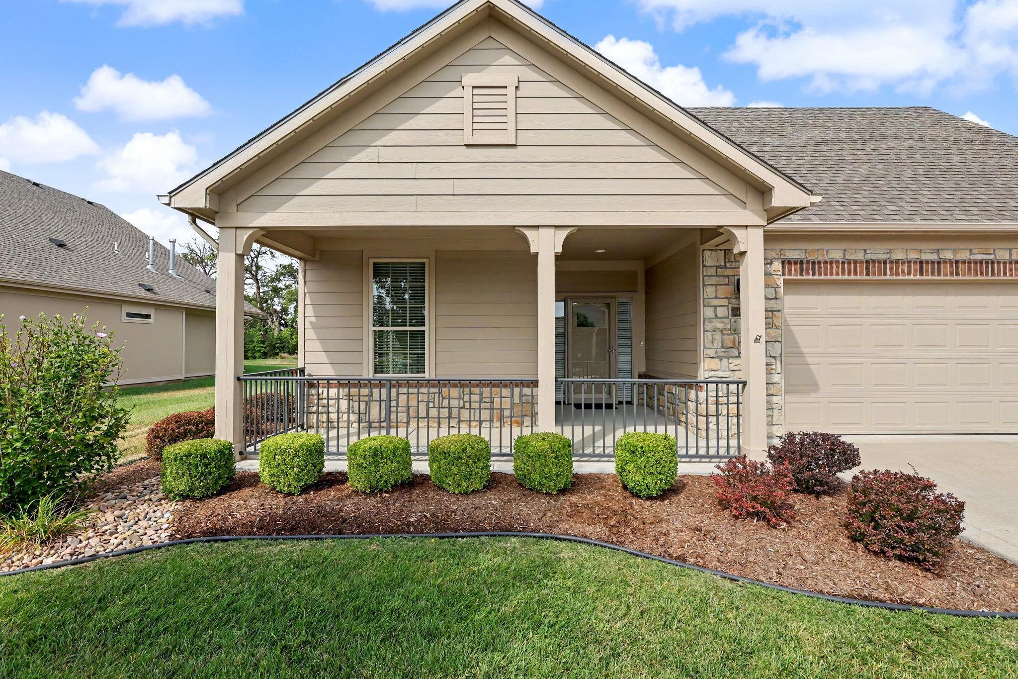 4923 N Prestwick Ave, Bel Aire, KS 67226