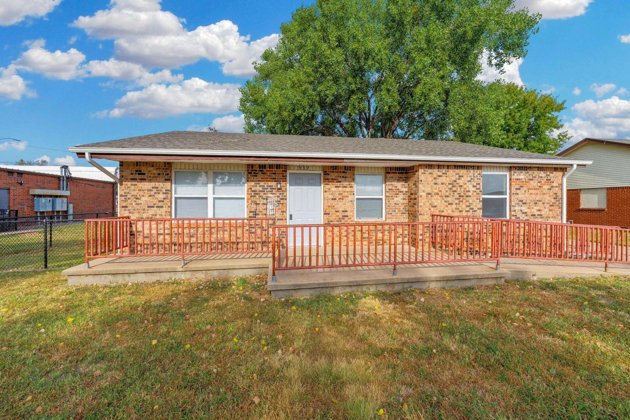 539 N Summitlawn, Wichita, KS 67212