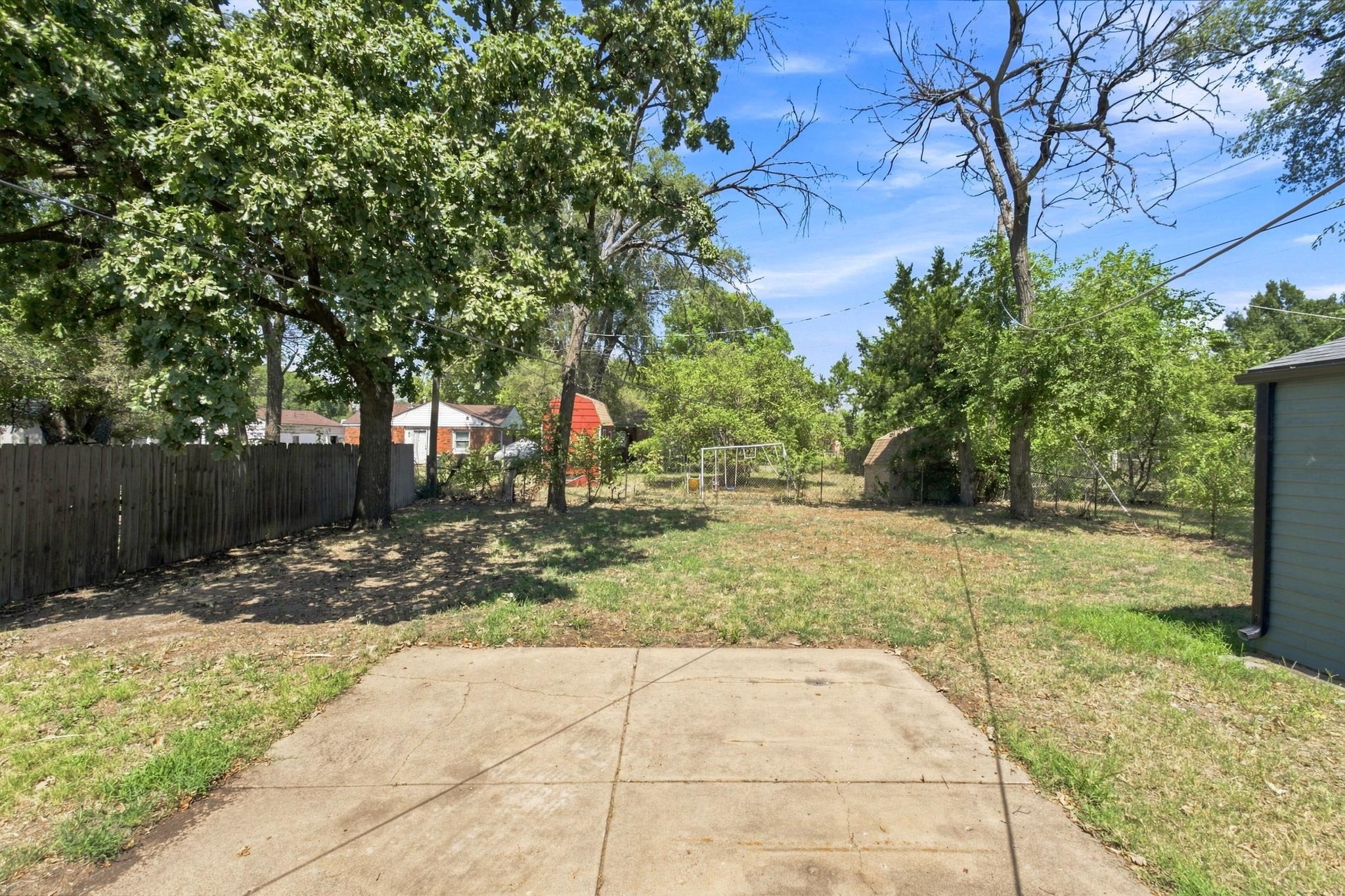 1008 W 45th St S, Wichita, KS 67217