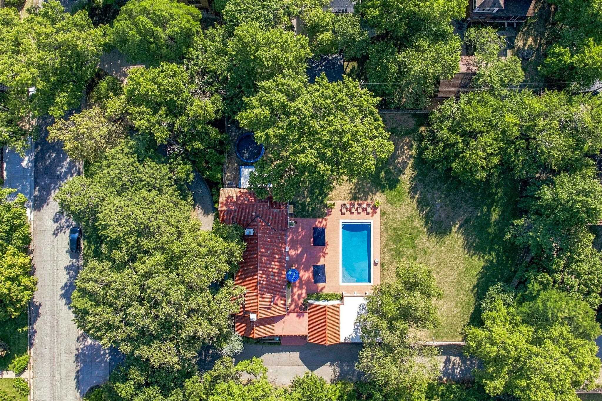 3823 E Lewis St, Wichita, KS 67218