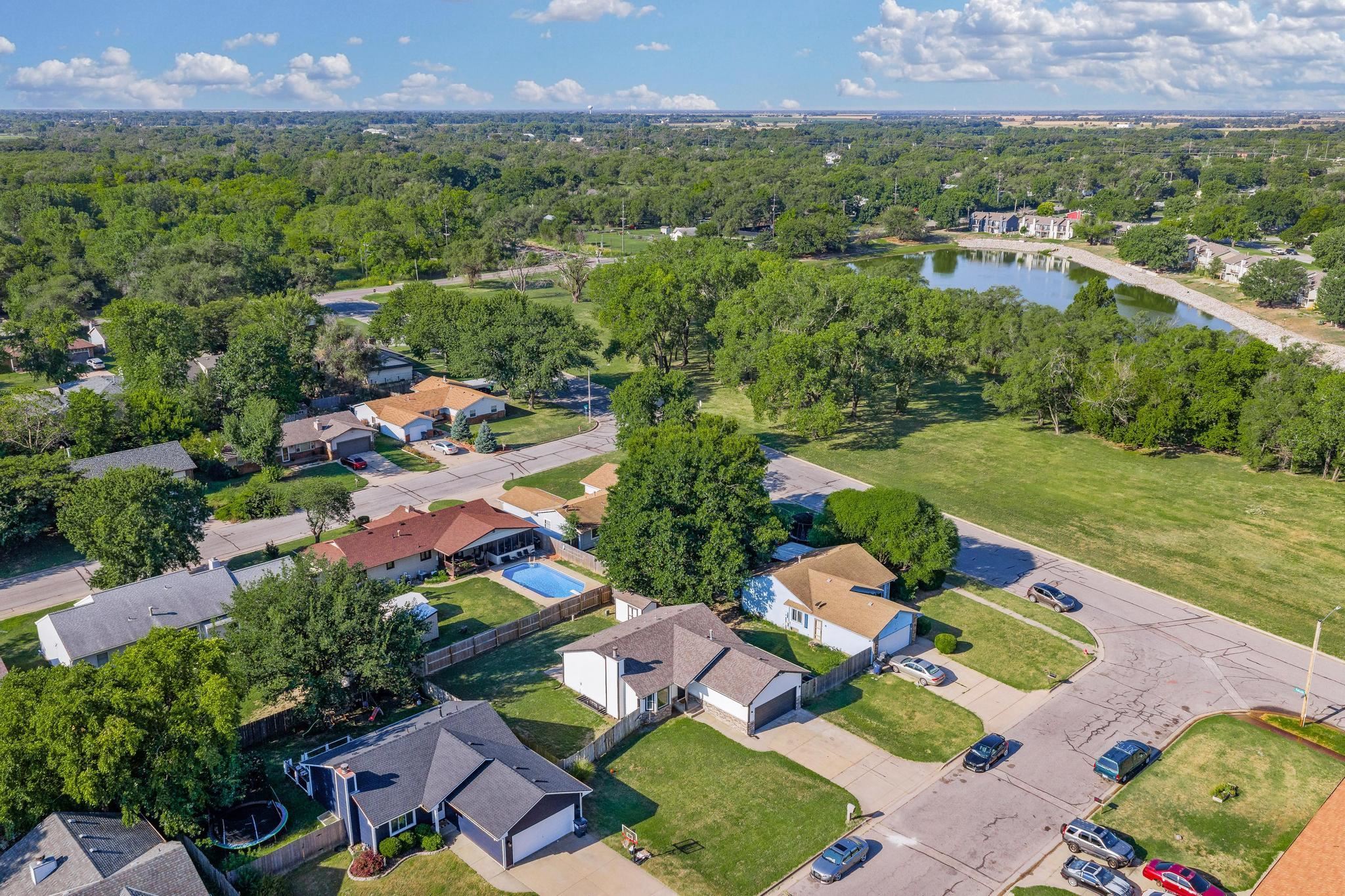 523 W Maywood St, Wichita, KS 67217