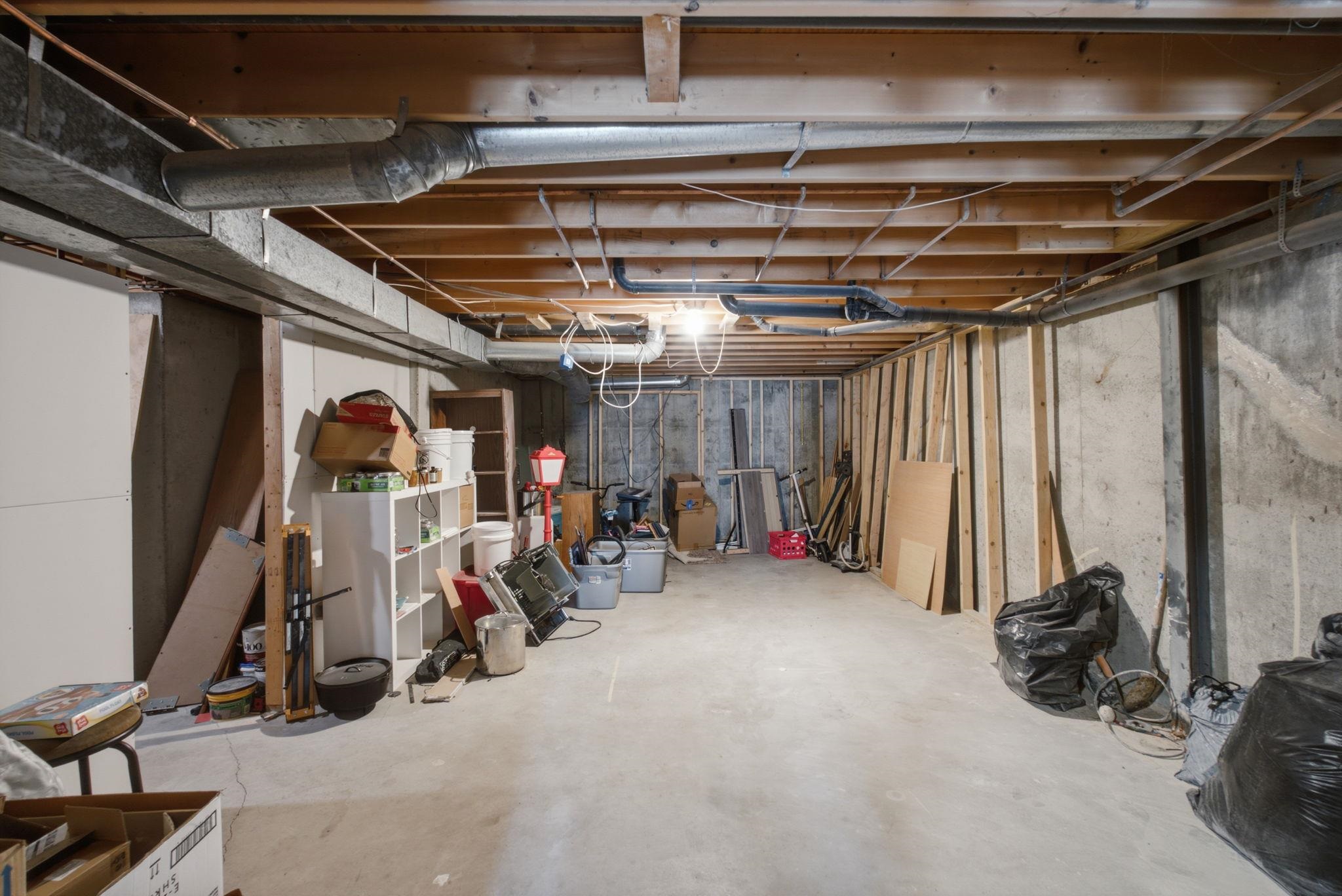 621 E Showalter, Rose Hill, KS 67133