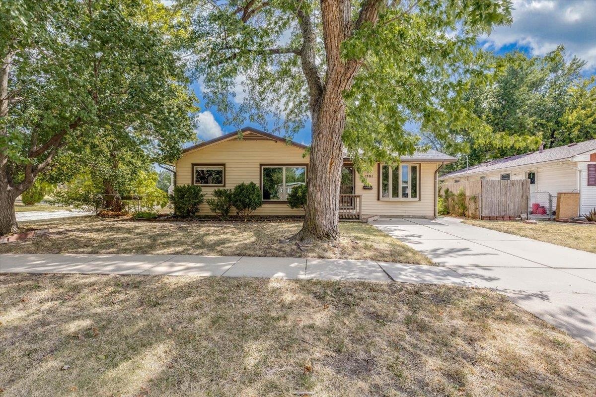 1501 W Lotus St, Wichita, KS 67213