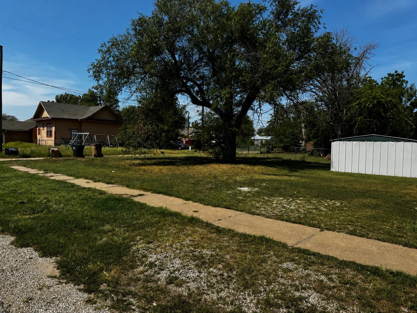 1501 N Prairie Ave, Hutchinson, KS 67501