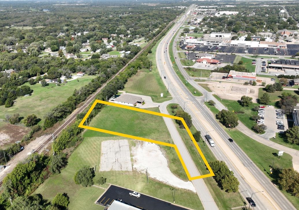 0000 N K15 Hwy, Derby, KS 67037