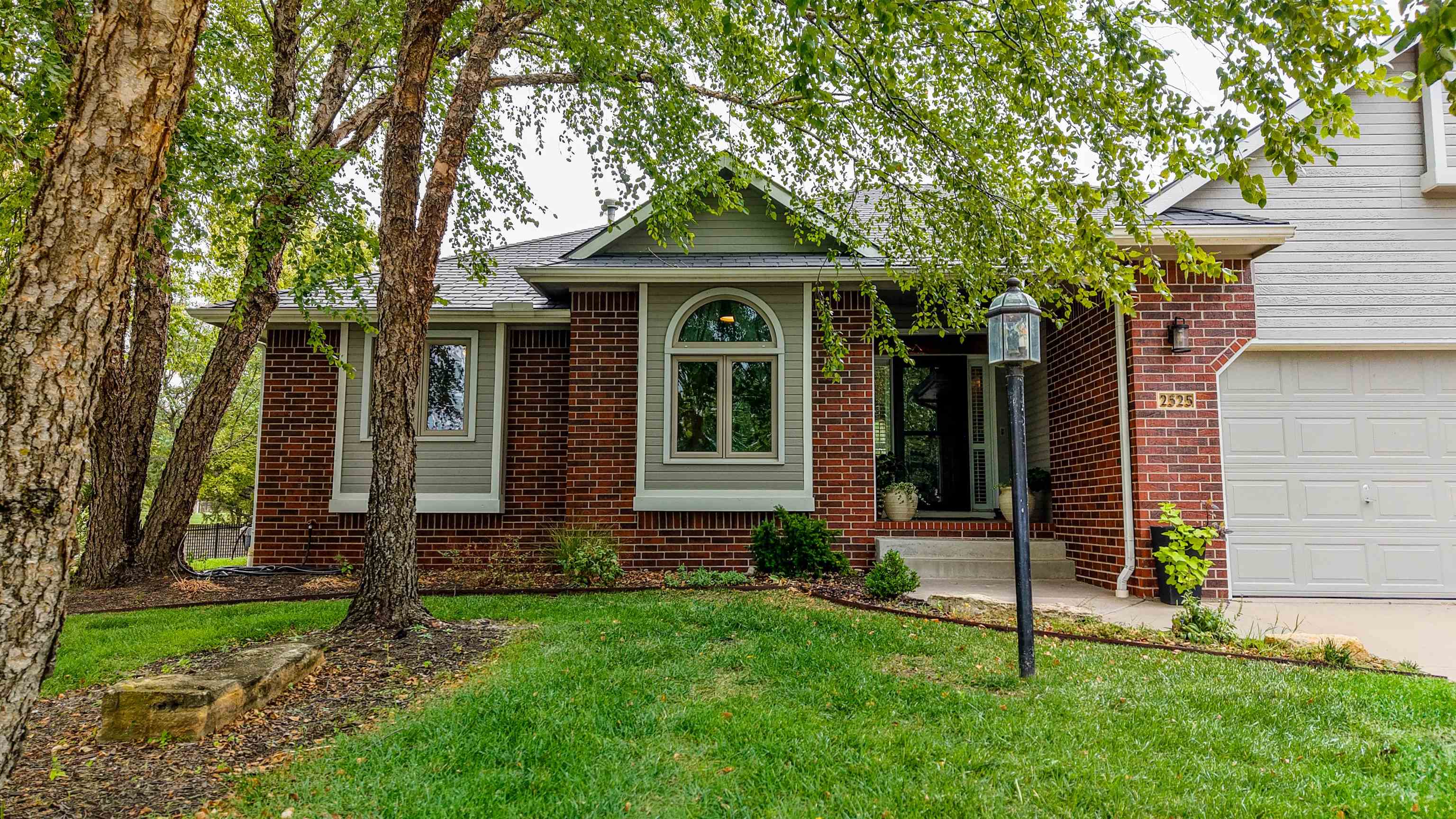 2525 W Keywest Ct, Wichita, KS 67204