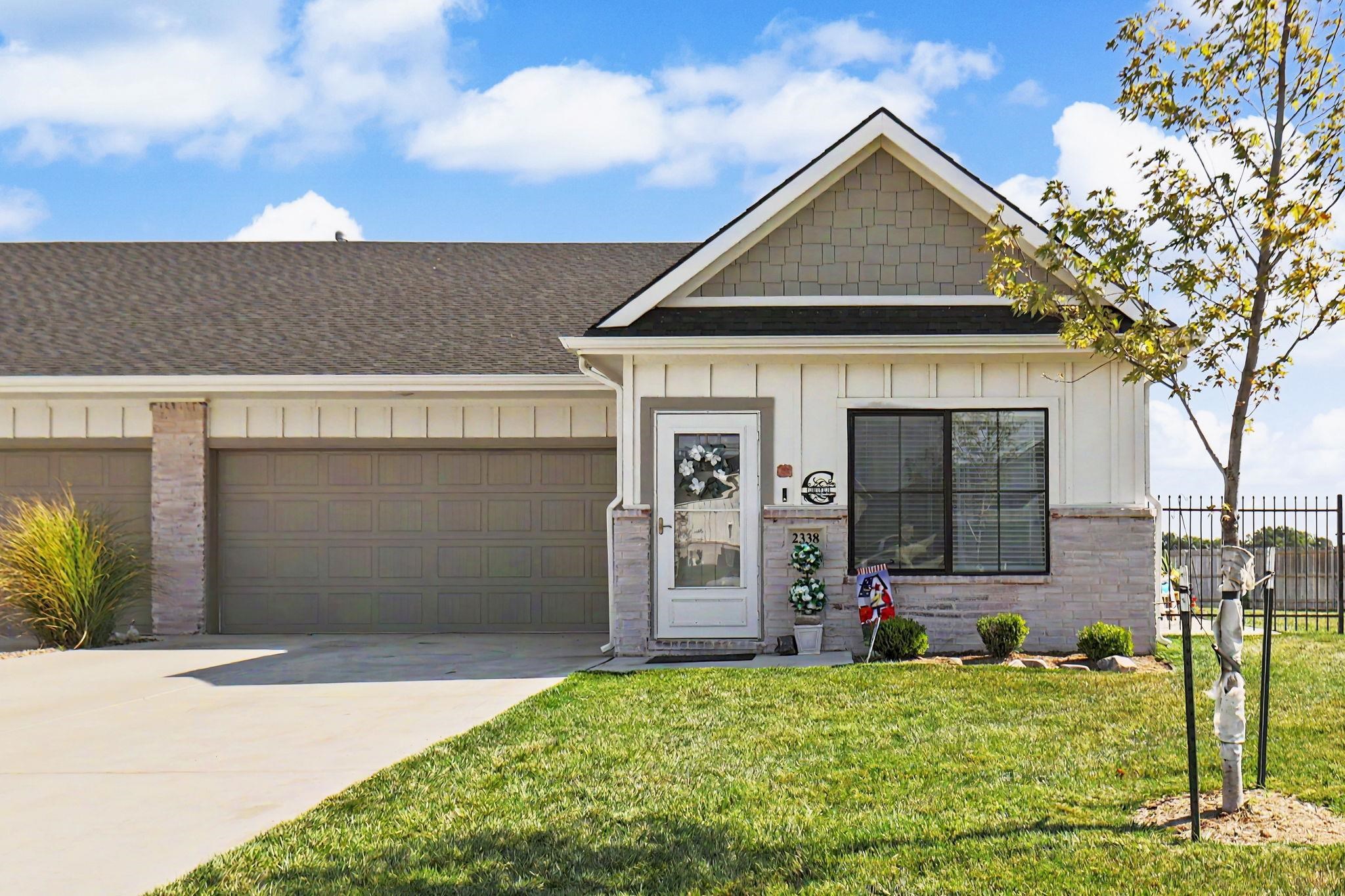 2338 S Spring Hill Ct, Goddard, KS 67052