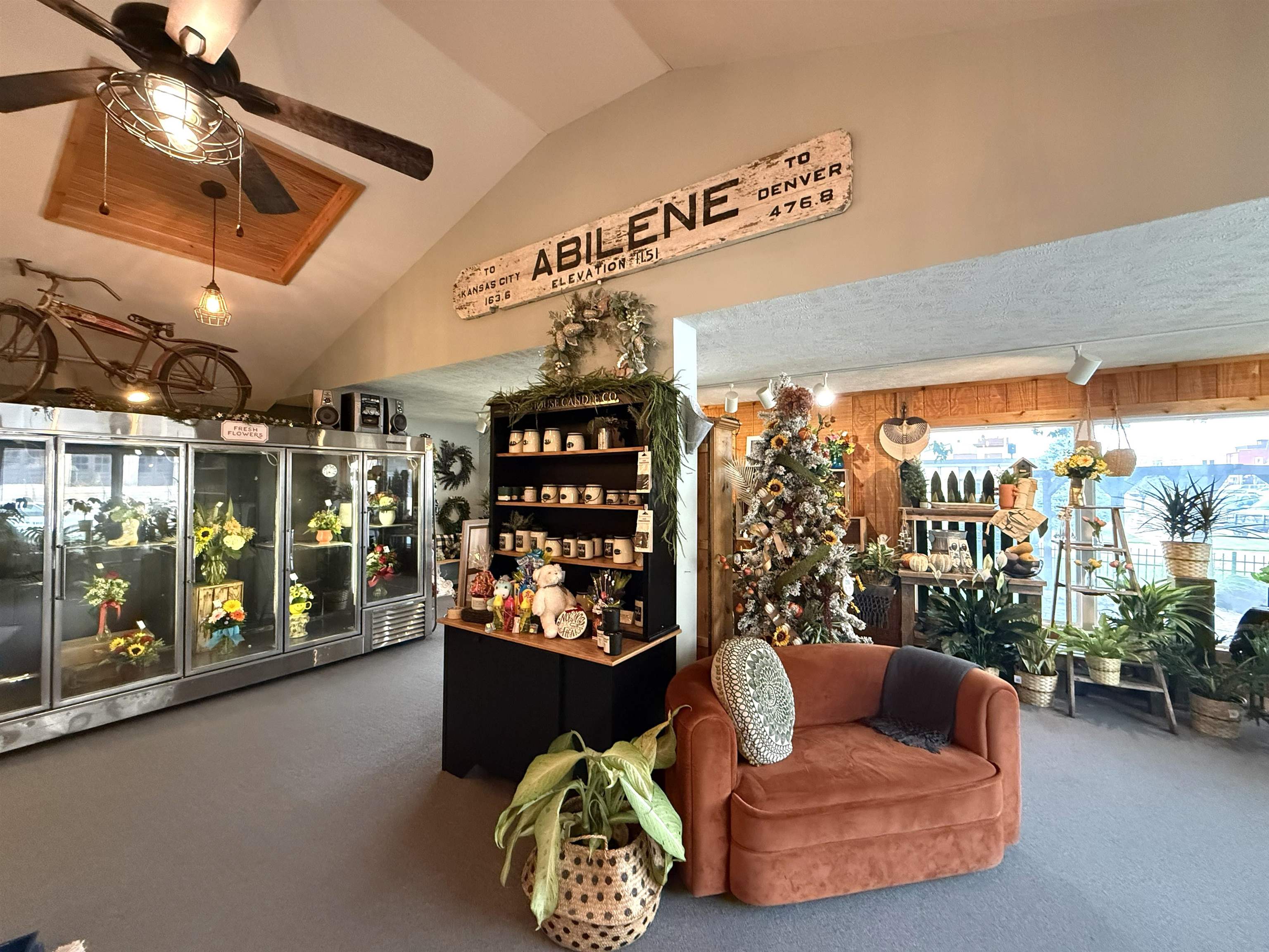 421 N Spruce St, Abilene, KS 67410