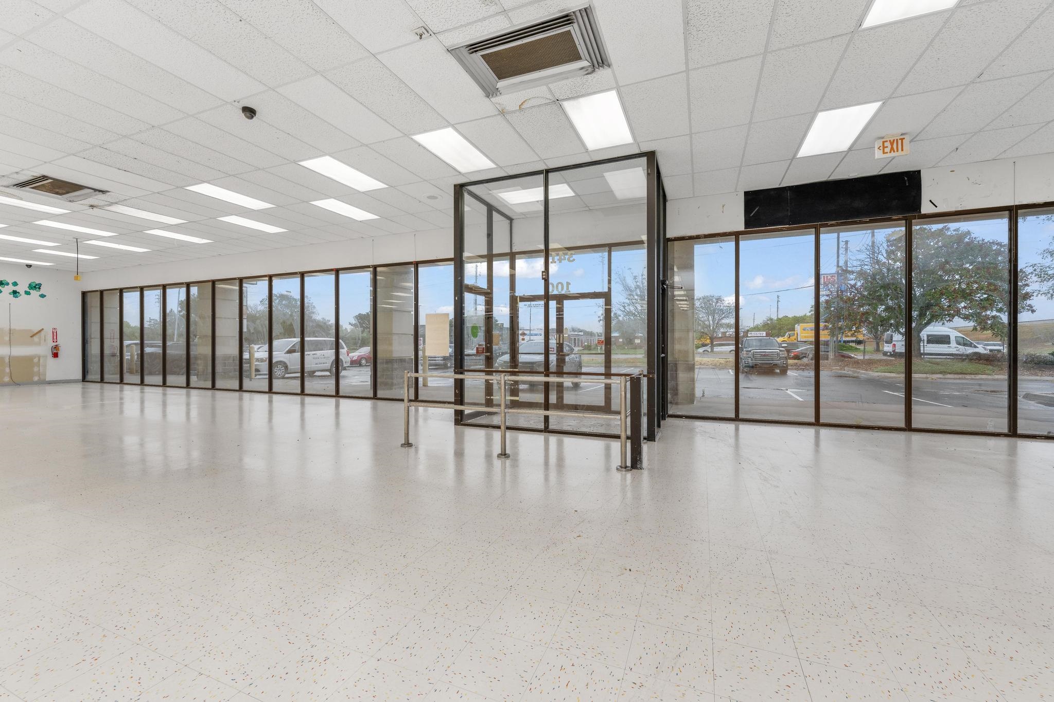 3411 N Rock Rd, Wichita, KS 67226