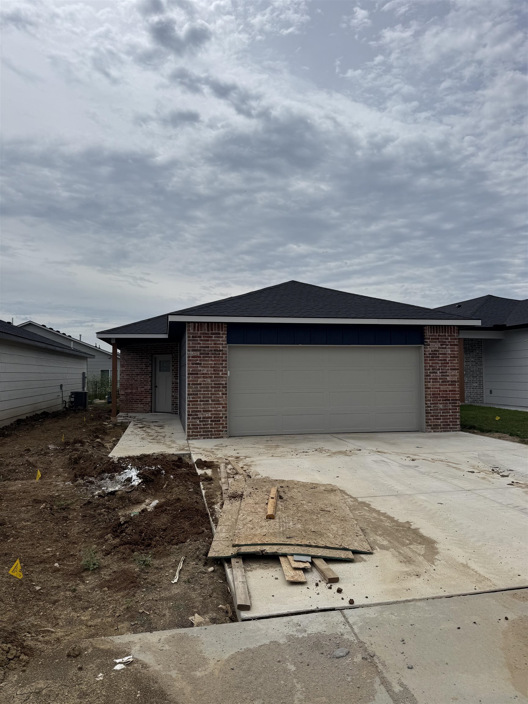12963 E Willowgreen St, Wichita, KS 67230