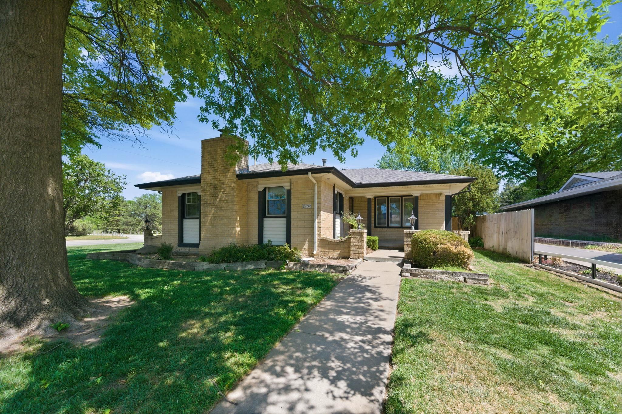 2132 N Mccomas, Wichita, KS 67203