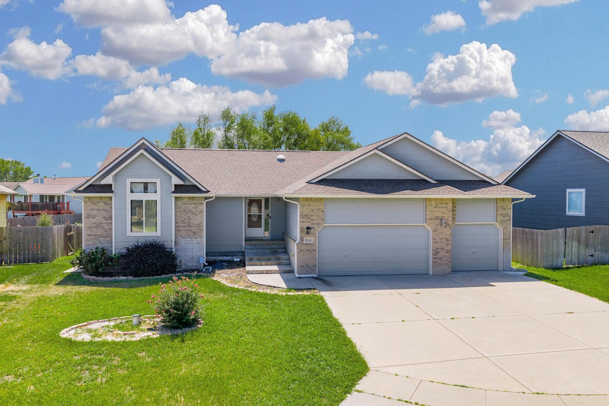 8924 N Ridgewood, Park City, KS 67219