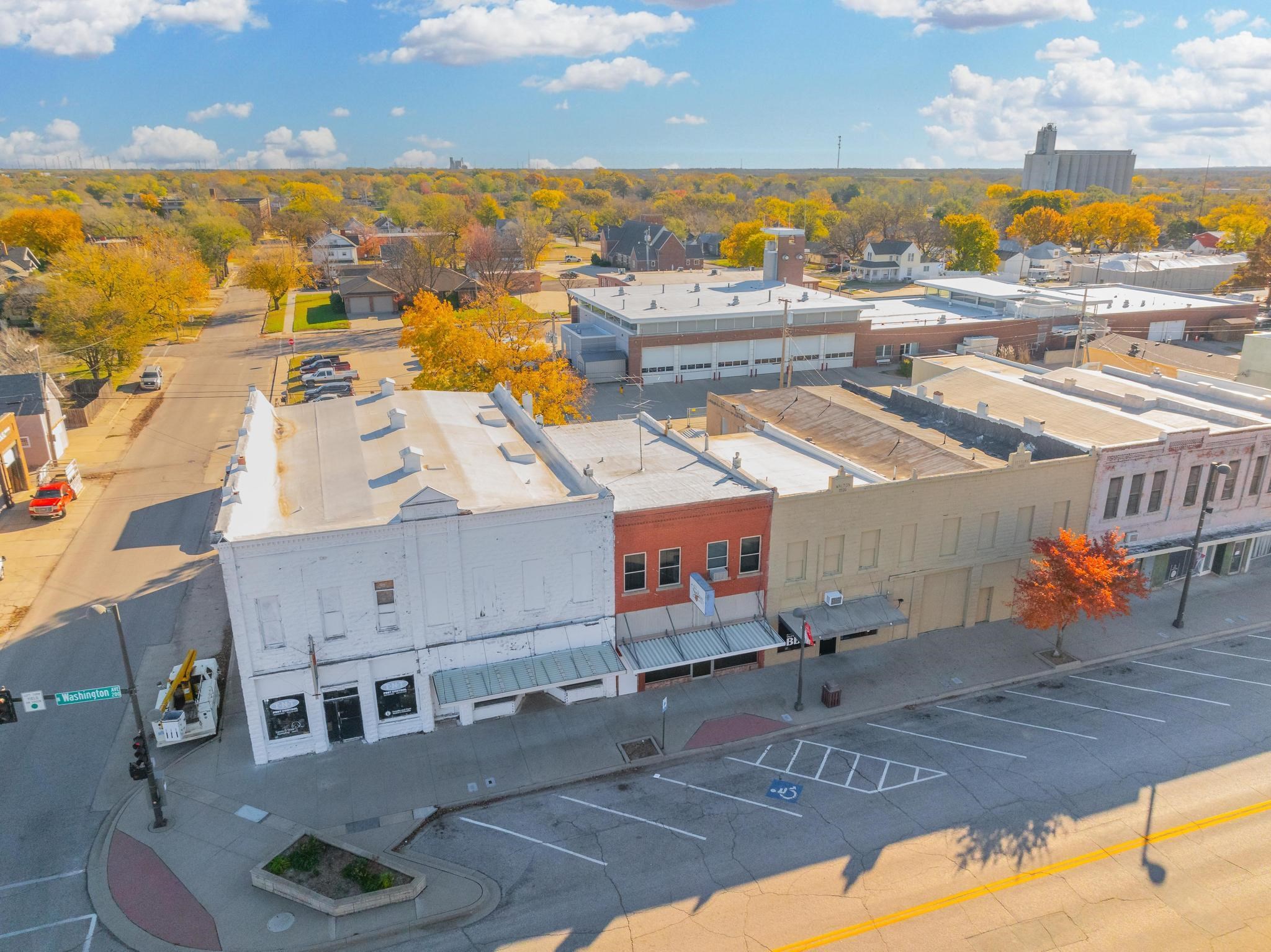 217 N Washinton #215 N Washington, Wellington, KS 67152