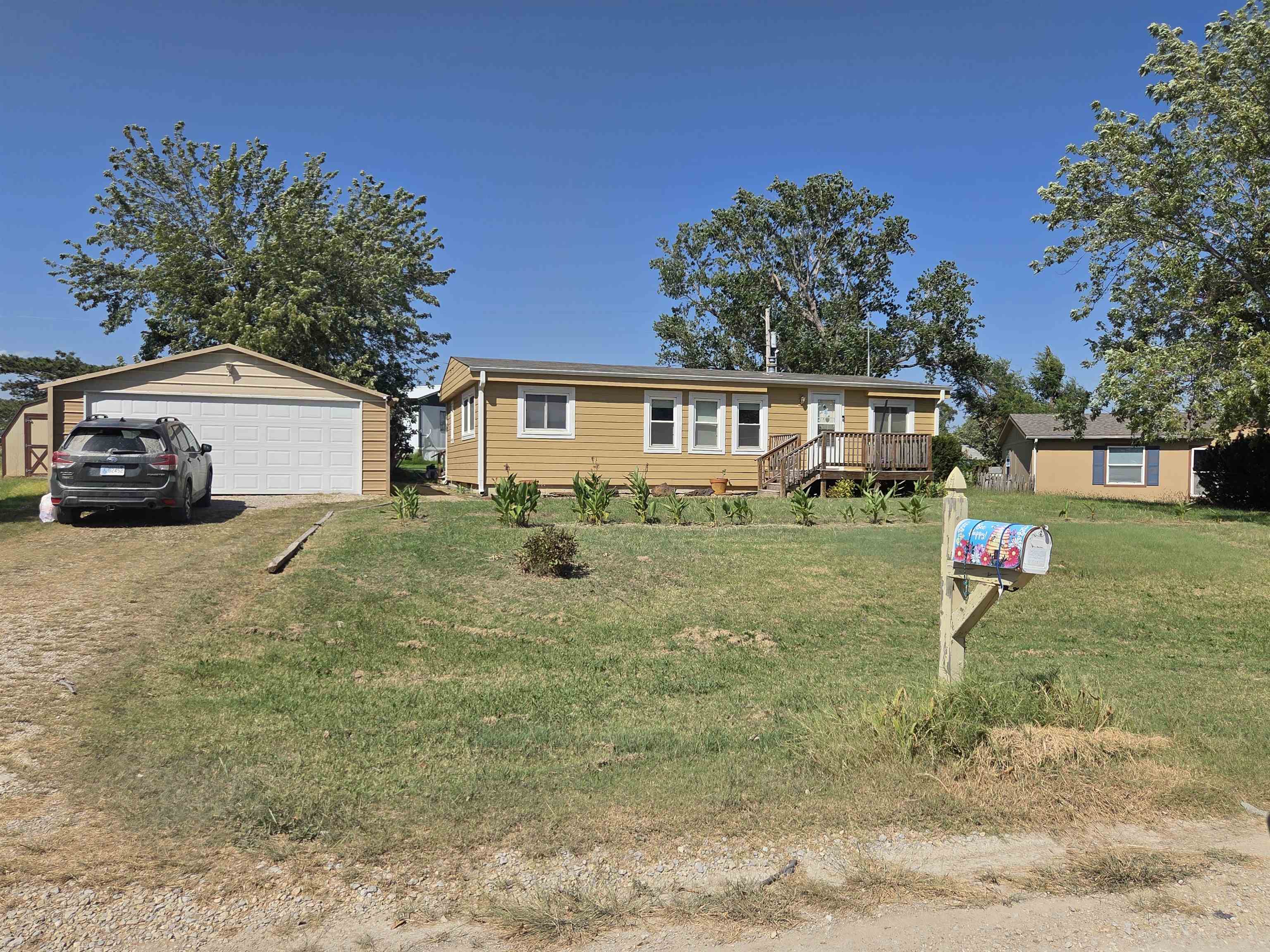 7508 W Frontier St, Salina, KS 67401