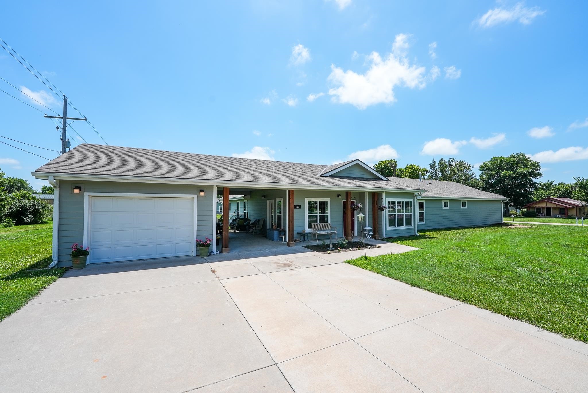 1122 N Main #113 E 12th, Eureka, KS 67045