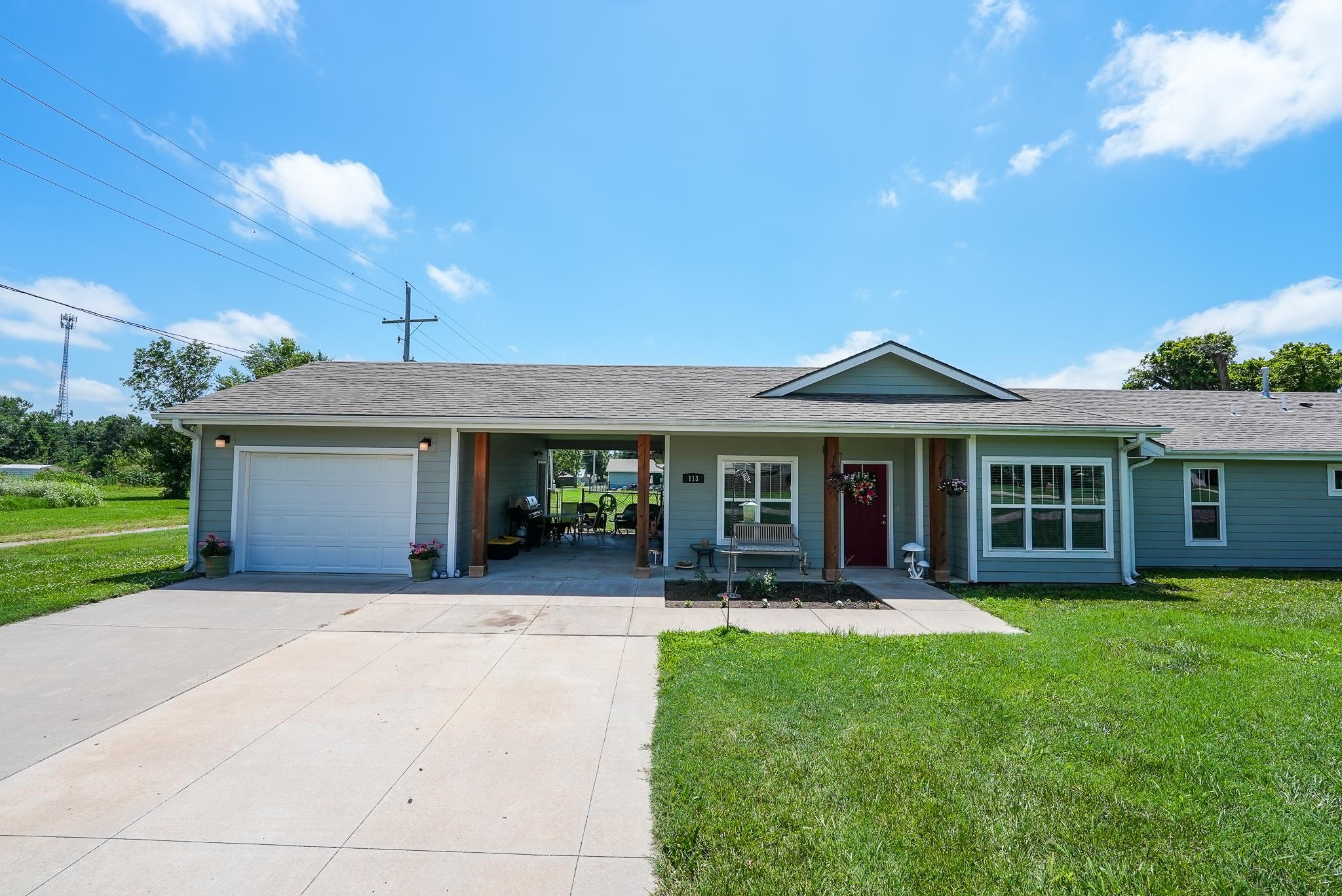 1122 N Main #113 E 12th, Eureka, KS 67045