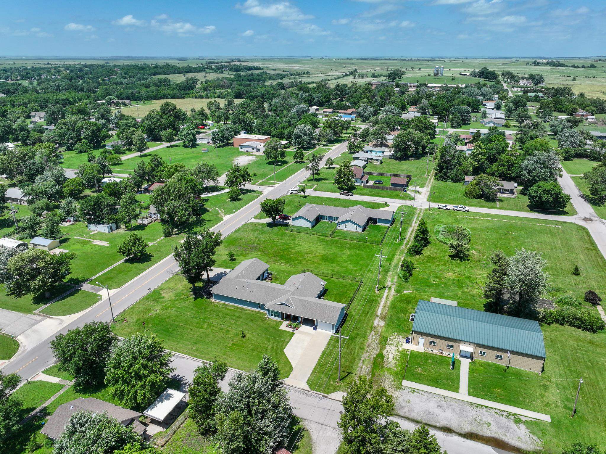 1122 N Main #113 E 12th, Eureka, KS 67045