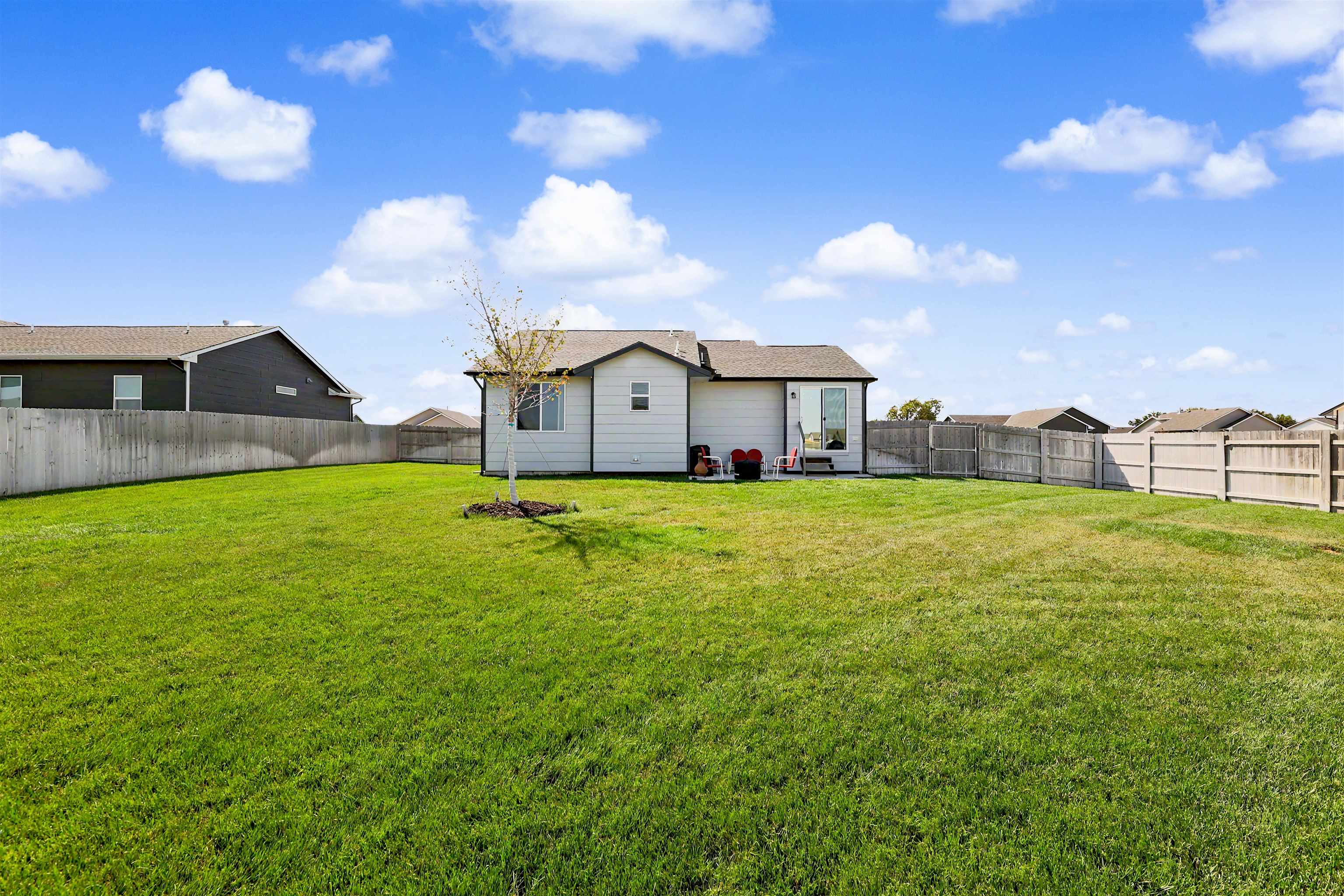 4368 N Rutgers Cir, Maize, KS 67101