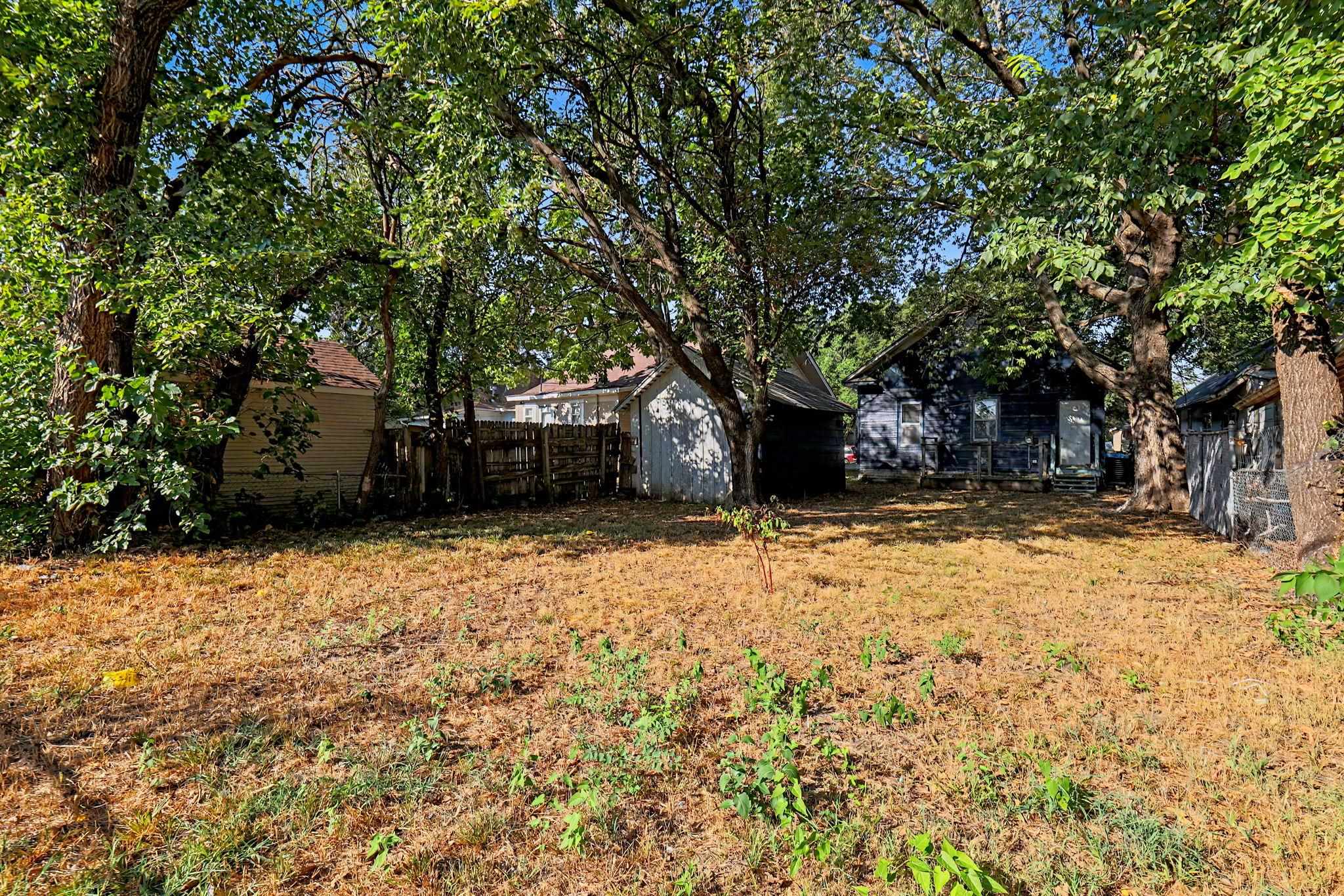 1424 S Main St, Wichita, KS 67213