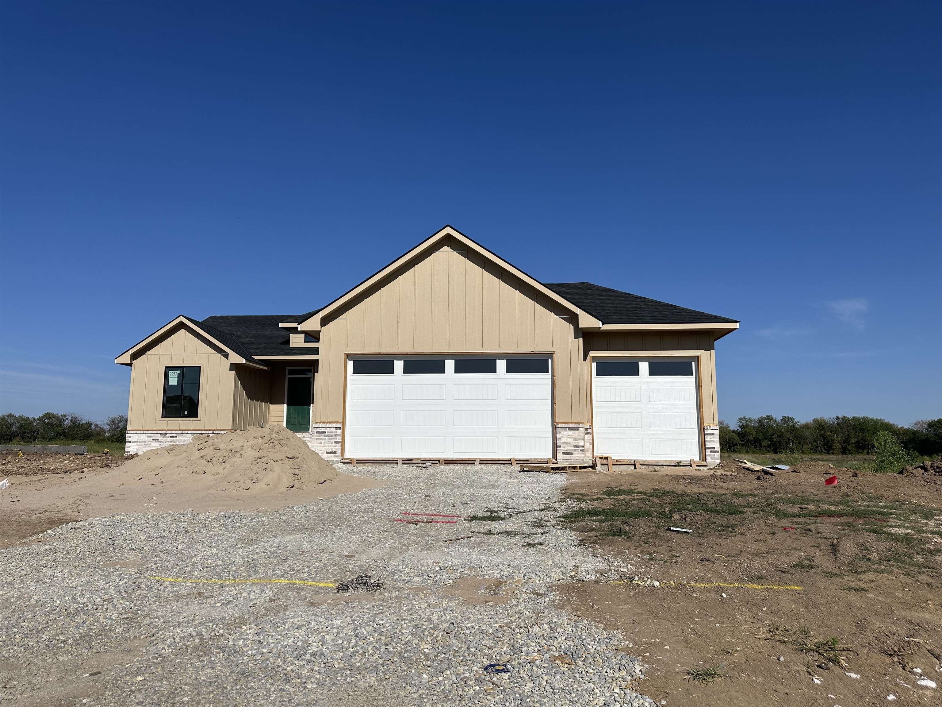 3582 S Linden St, Wichita, KS 67210