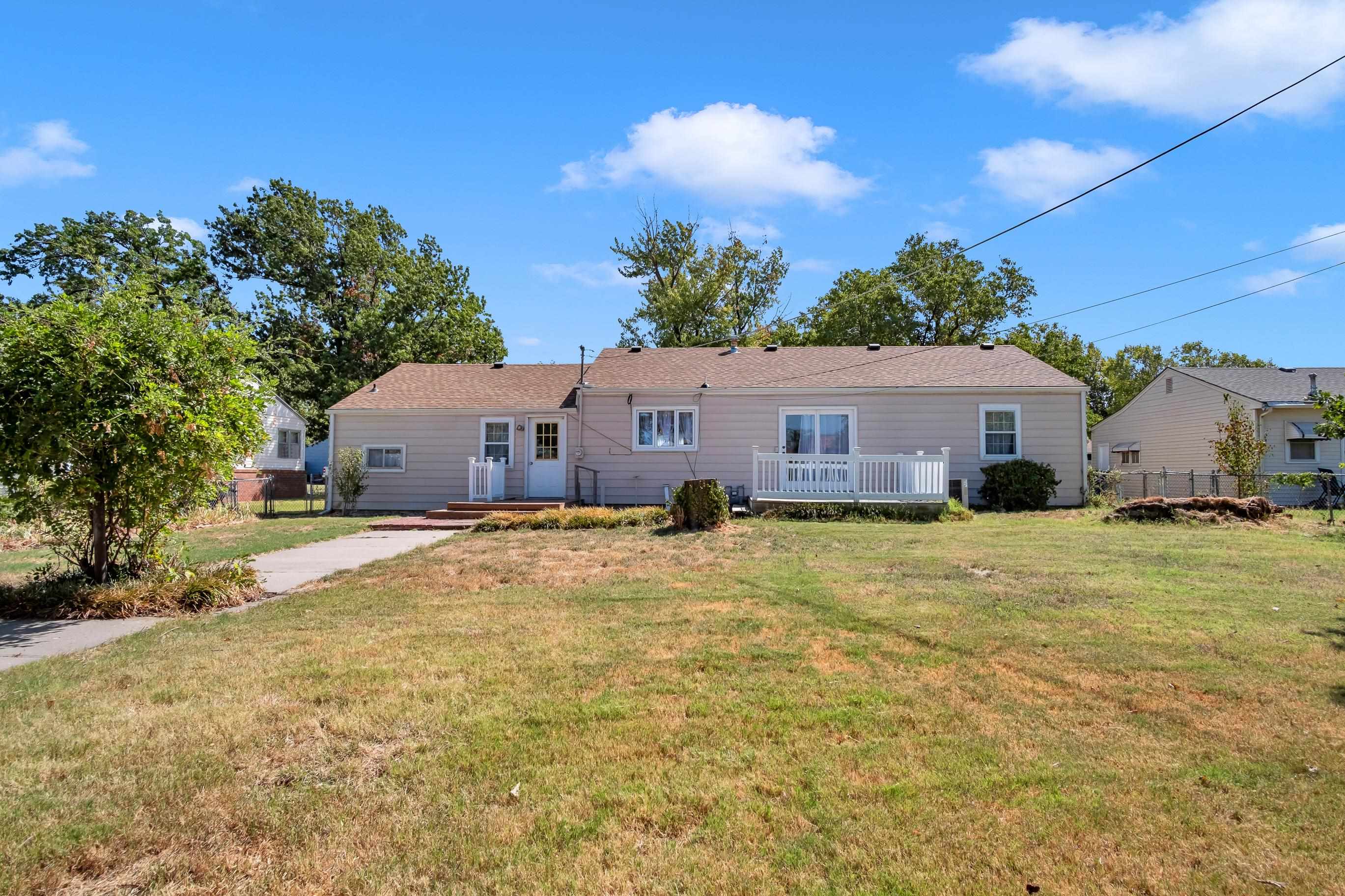 1101 Allison, Newton, KS 67114