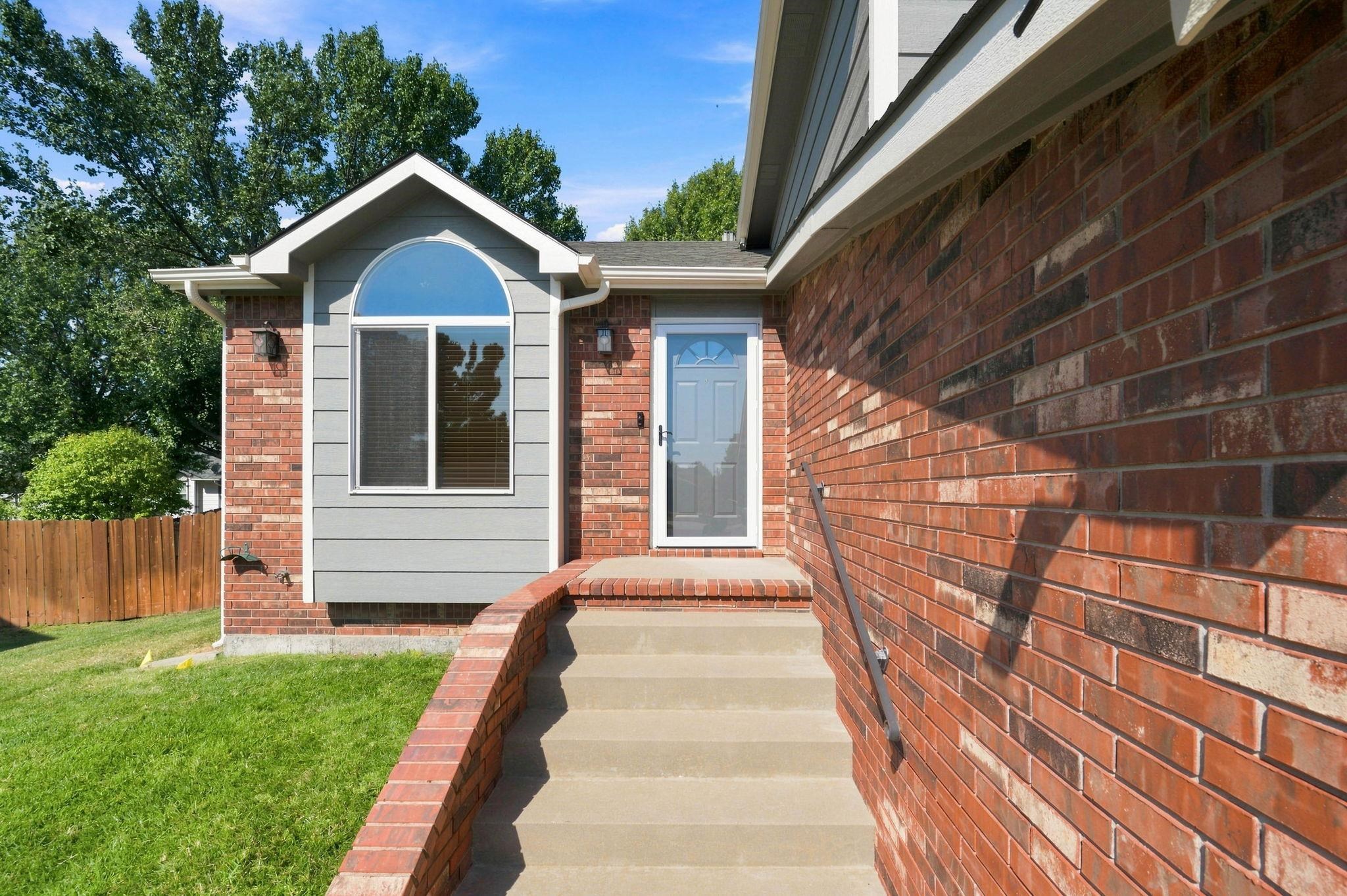 4419 Westlake, Bel Aire, KS 67220