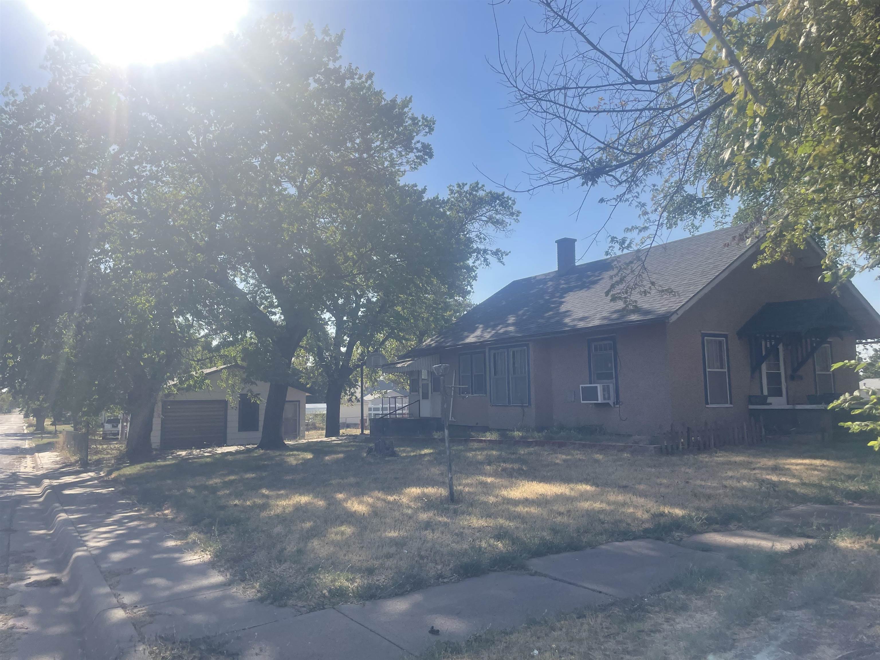 401 N Blaine, Attica, KS 67009