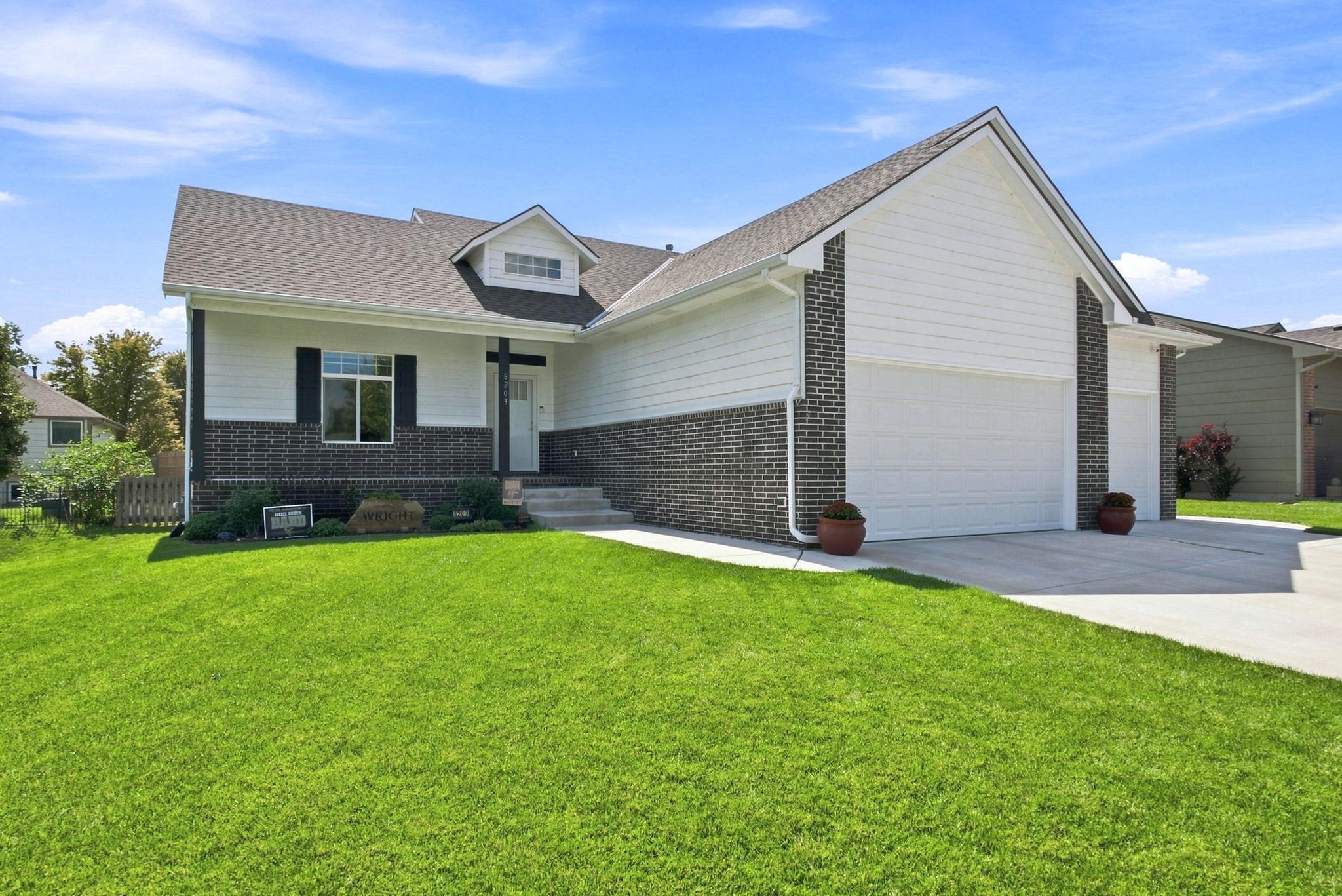 8203 W Lang St, Wichita, KS 67205