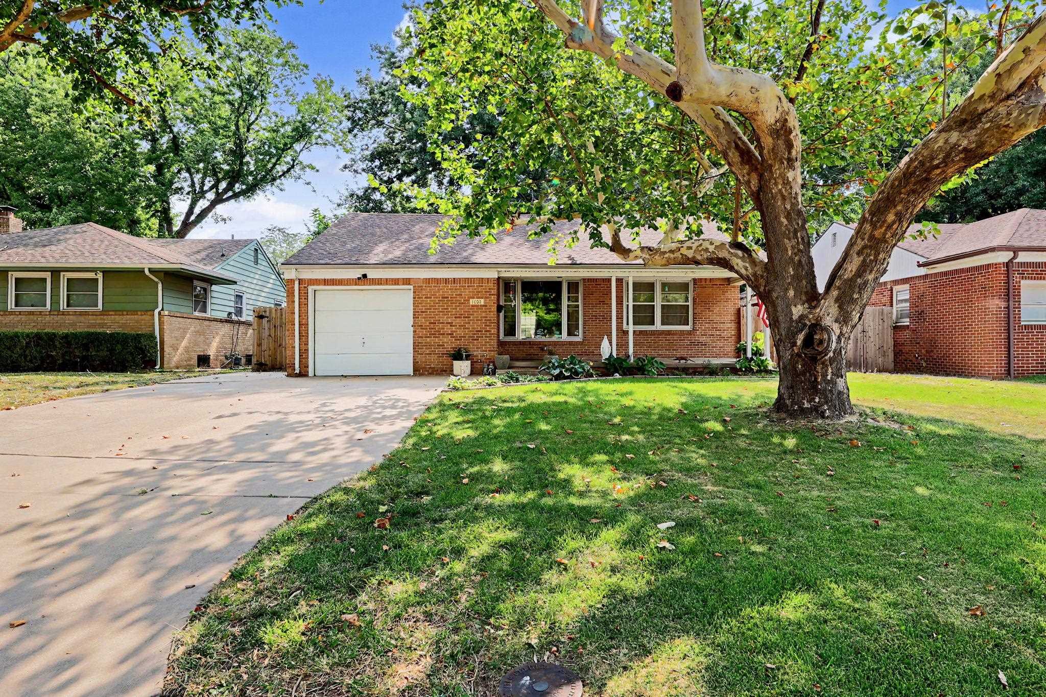 1032 S Fabrique, Wichita, KS 67218